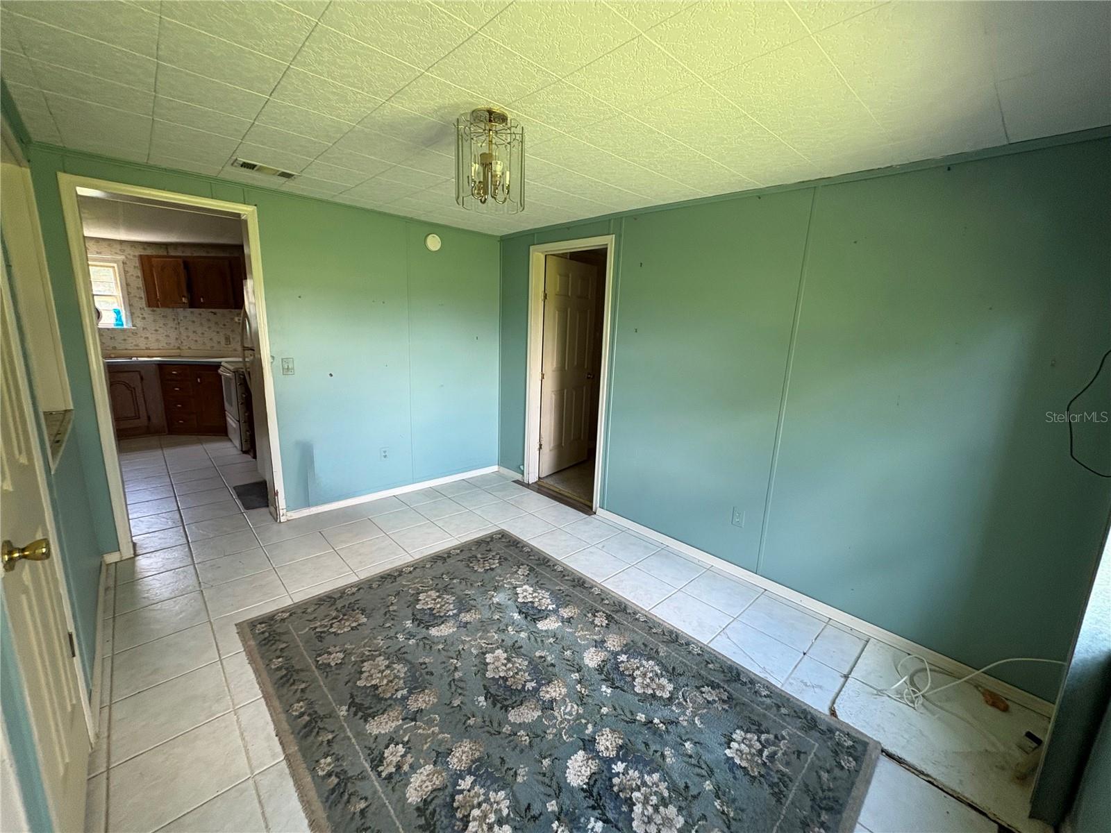 Image 17 of 46 For 10649 Park Avenue