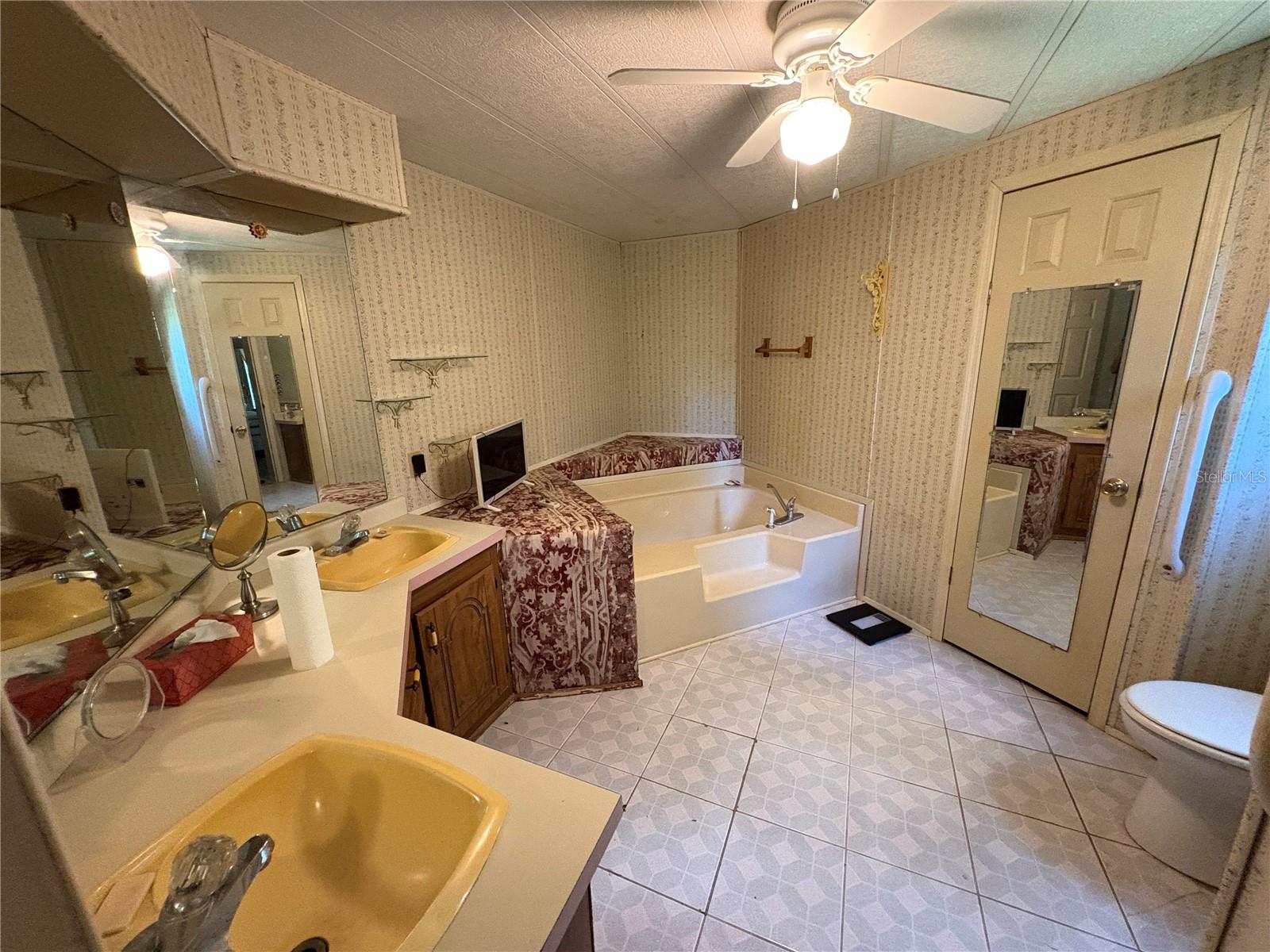 Image 4 of 46 For 10649 Park Avenue