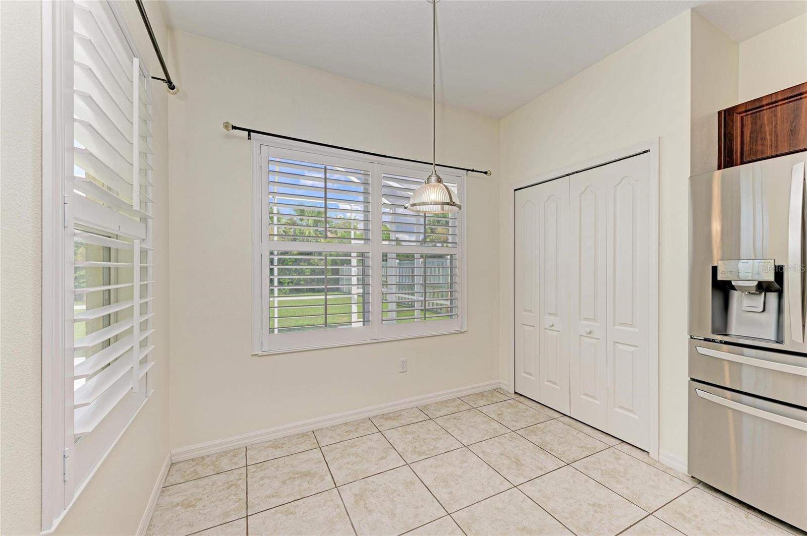 Image 13 of 47 For 1631 White Breeze Cove