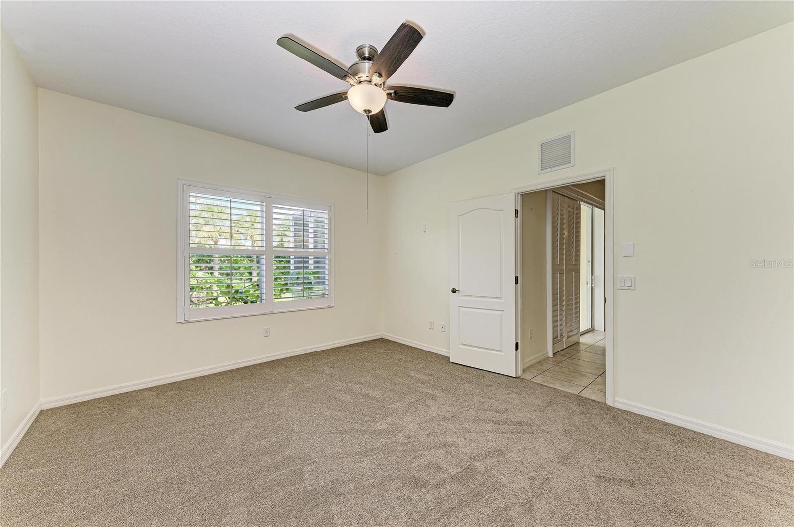 Image 19 of 47 For 1631 White Breeze Cove
