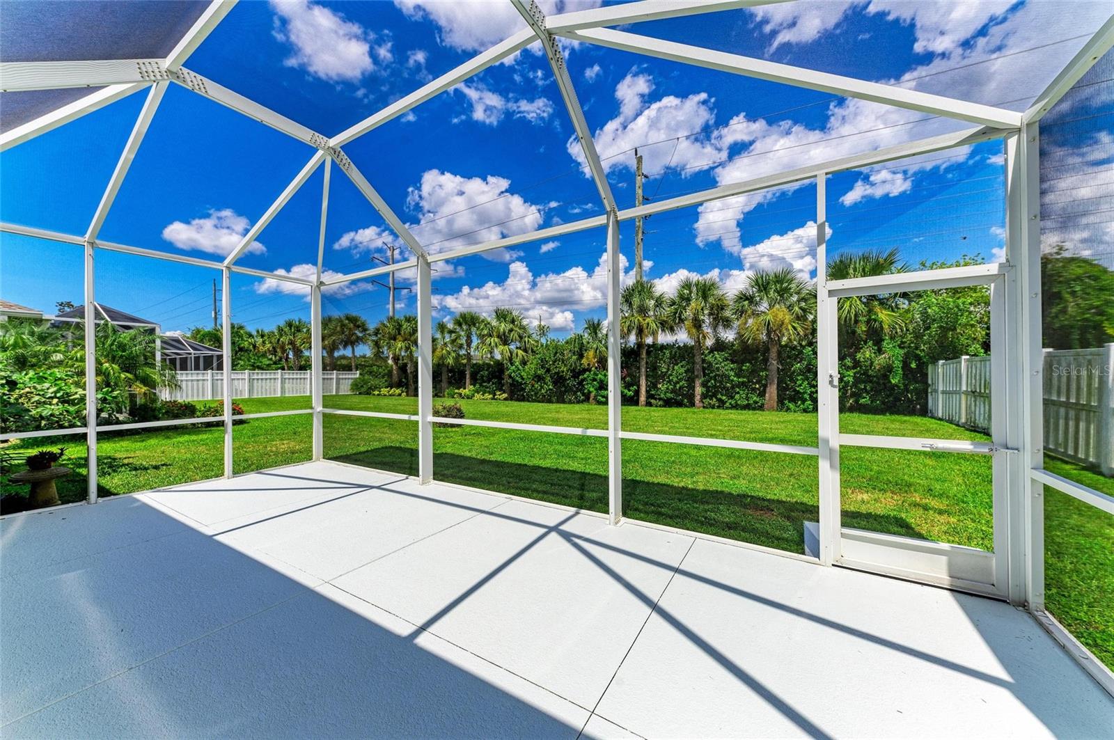 Image 3 of 47 For 1631 White Breeze Cove
