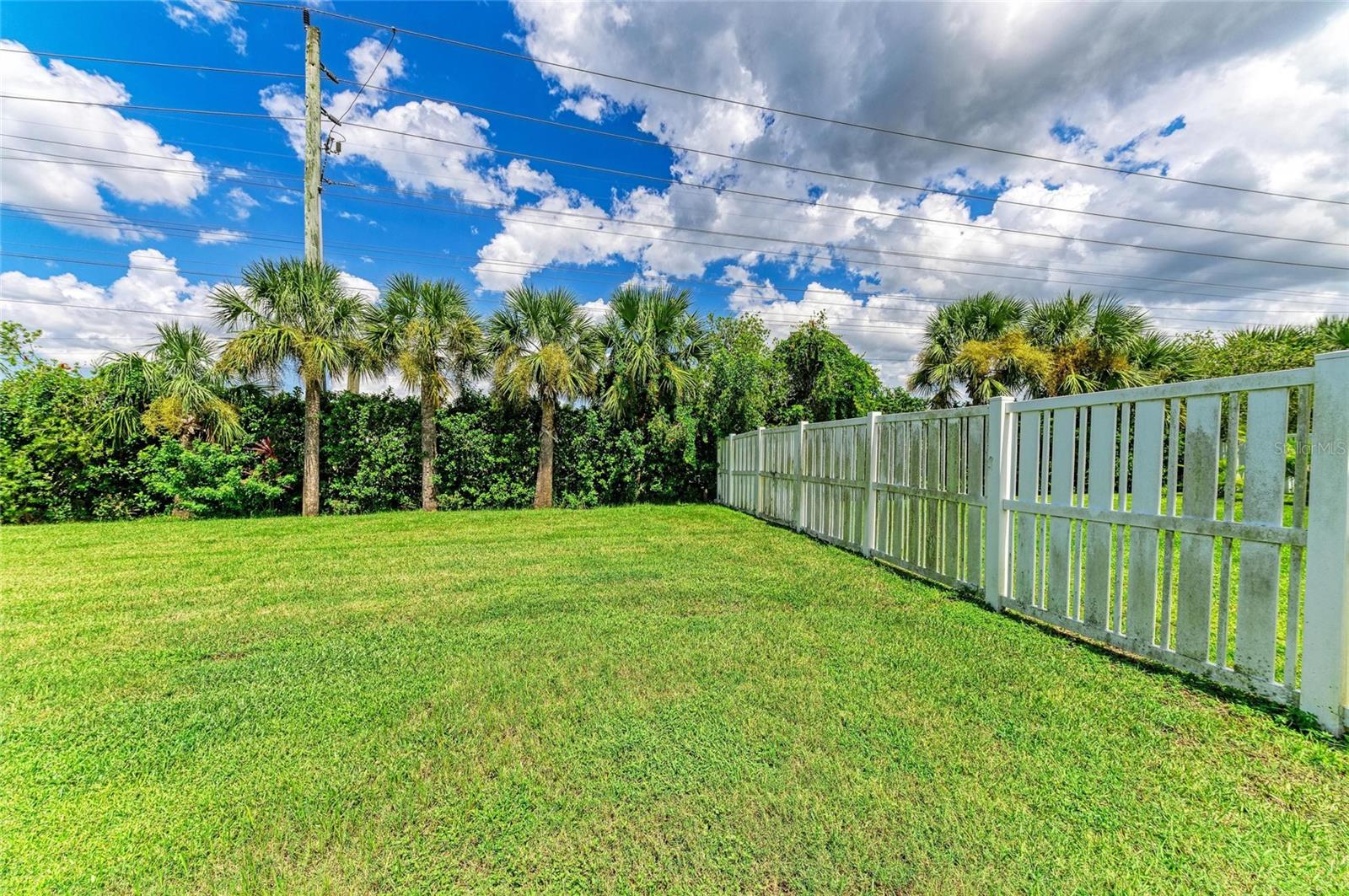 Image 32 of 47 For 1631 White Breeze Cove