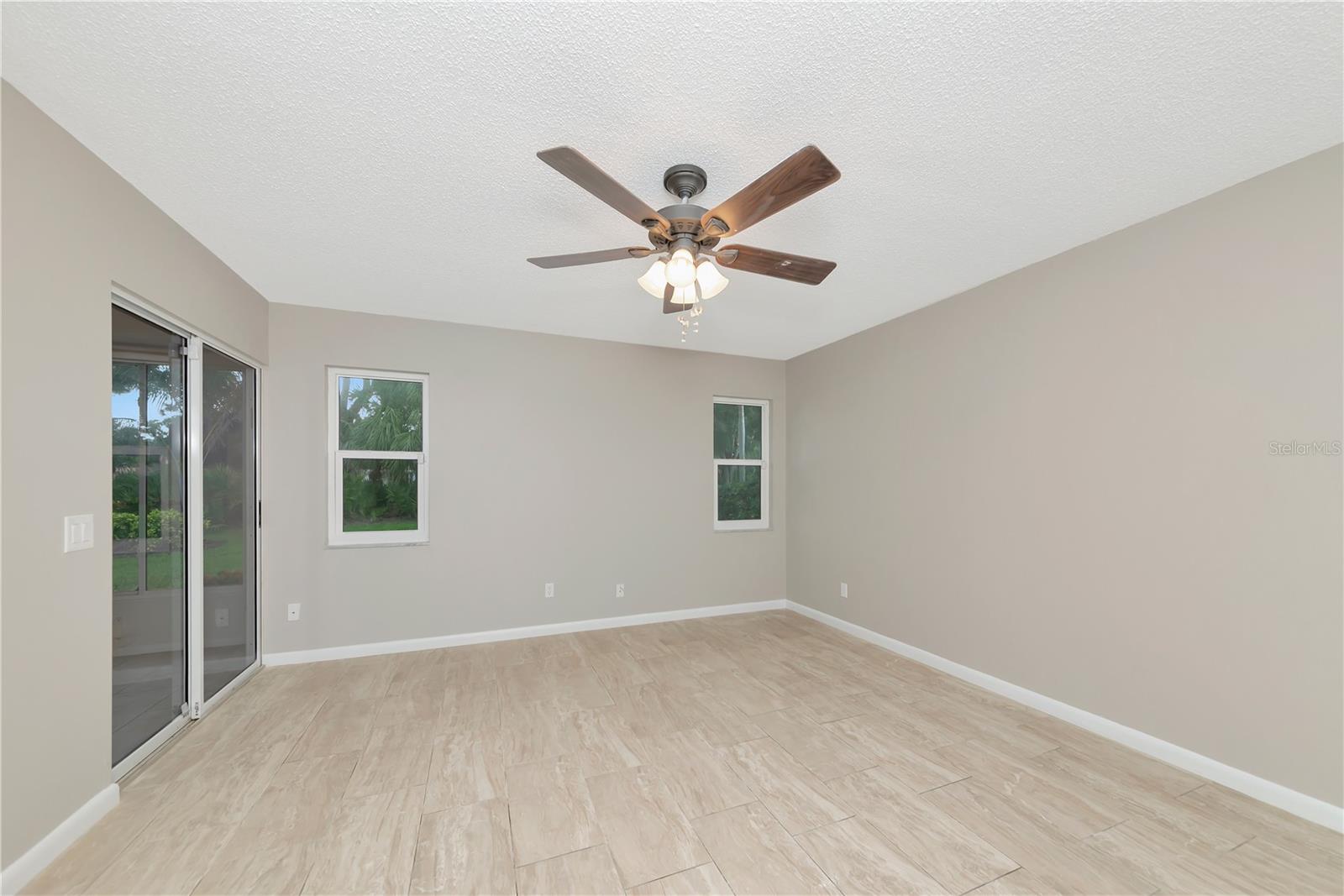 Image 24 of 41 For 5714 Garden Lakes Drive