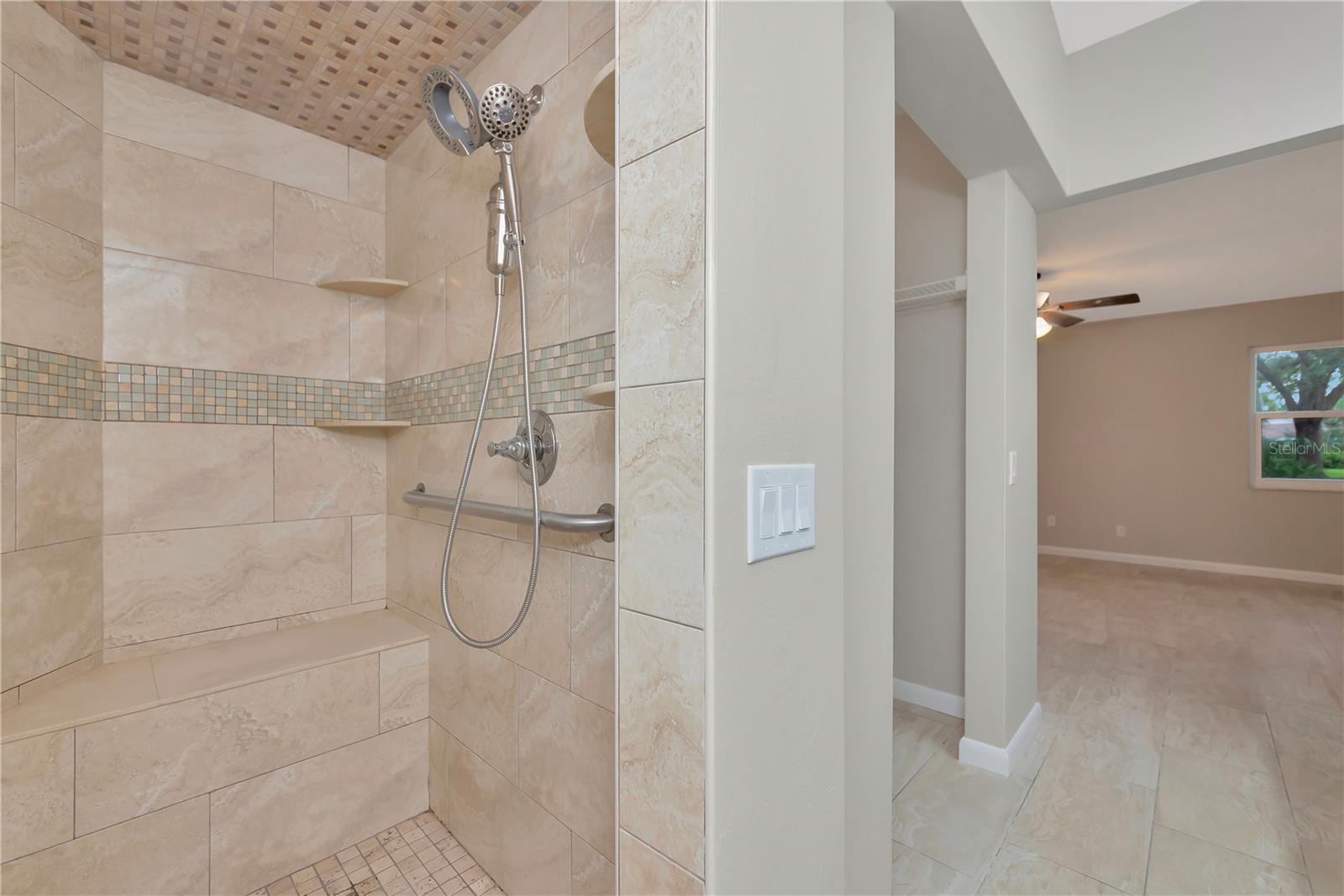 Image 30 of 41 For 5714 Garden Lakes Drive