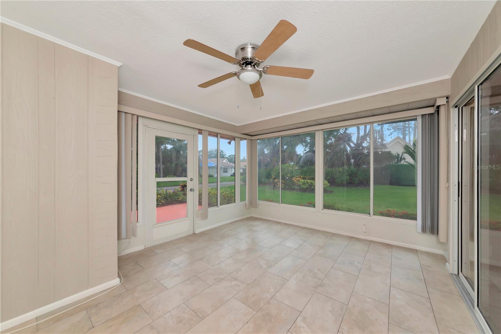 Image 35 of 41 For 5714 Garden Lakes Drive