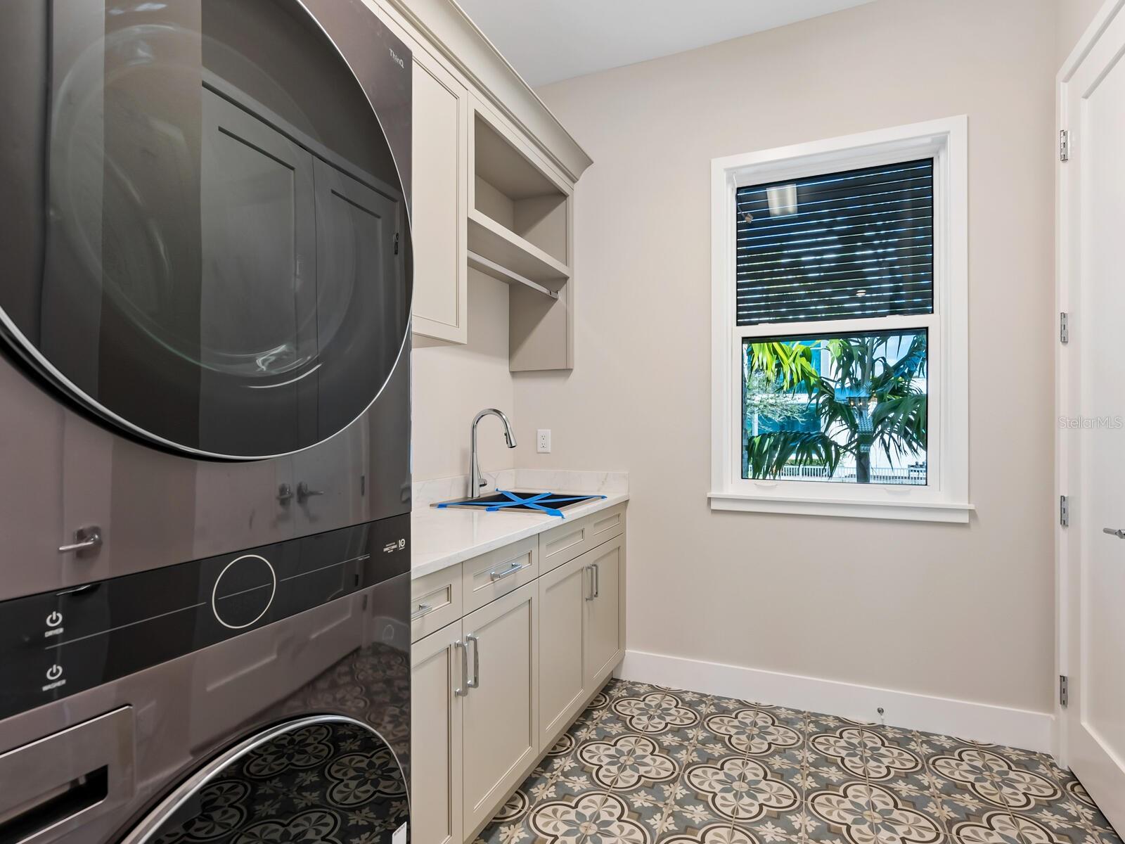 Image 33 of 56 For 482 Royal Flamingo Drive