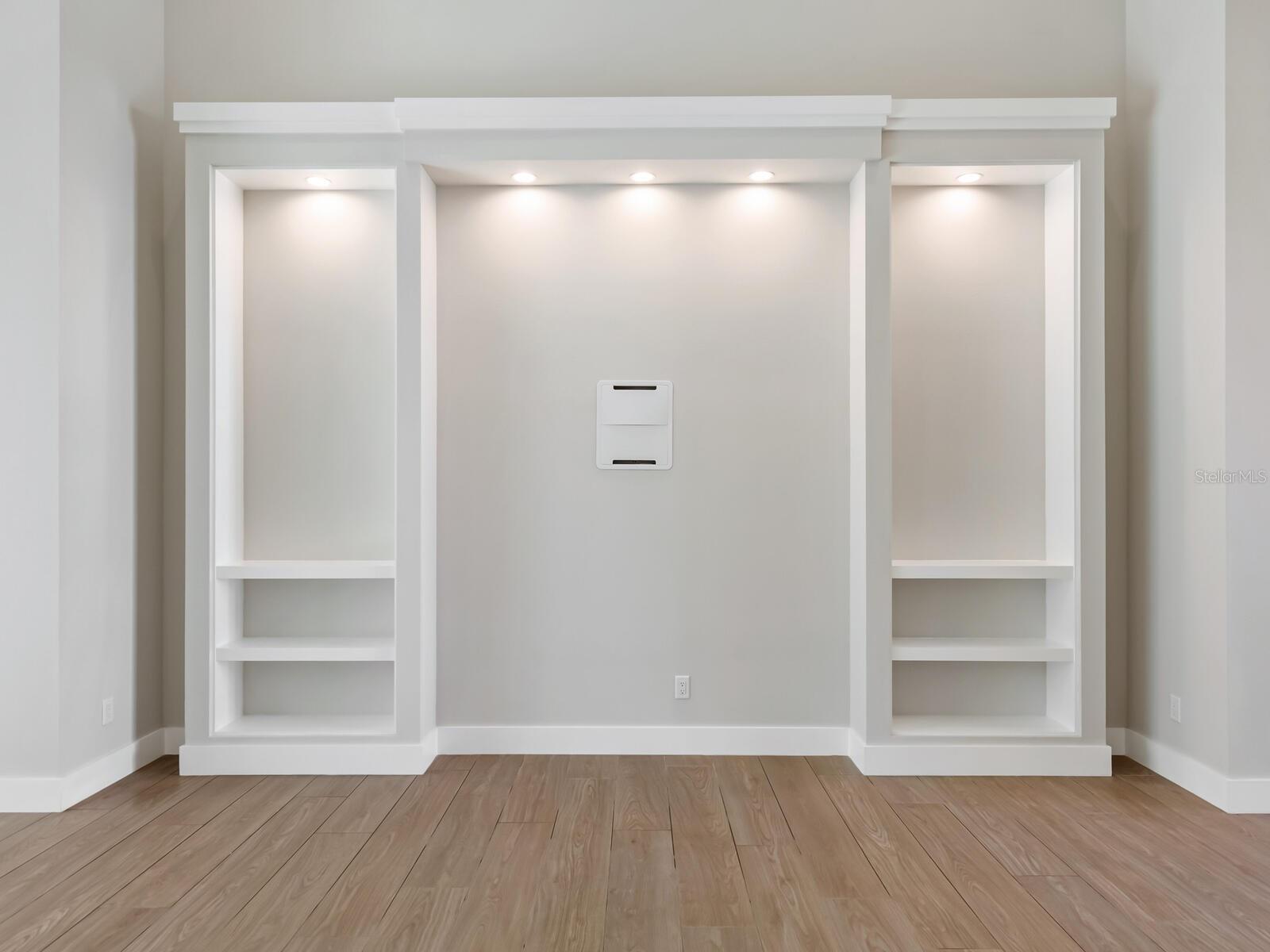 Image 7 of 56 For 482 Royal Flamingo Drive