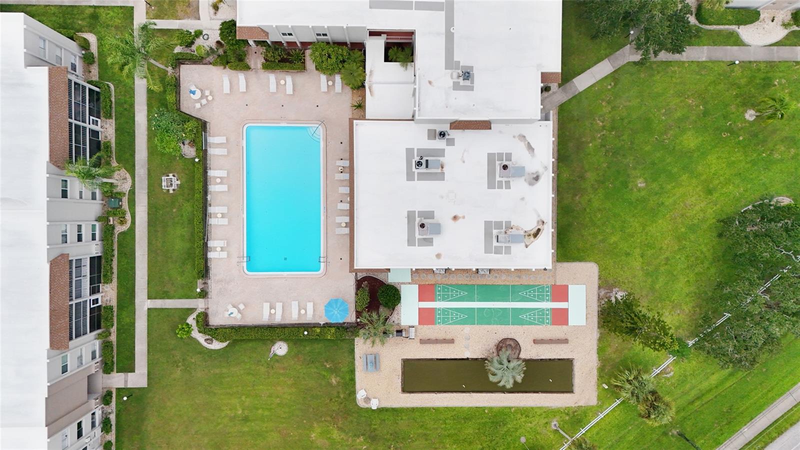 Image 33 of 49 For 1540 Glen Oaks Drive E B134