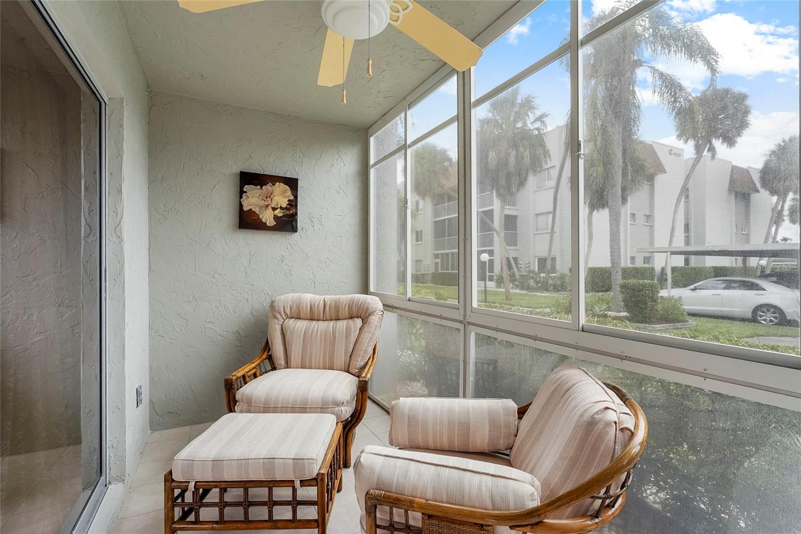 Image 8 of 49 For 1540 Glen Oaks Drive E B134