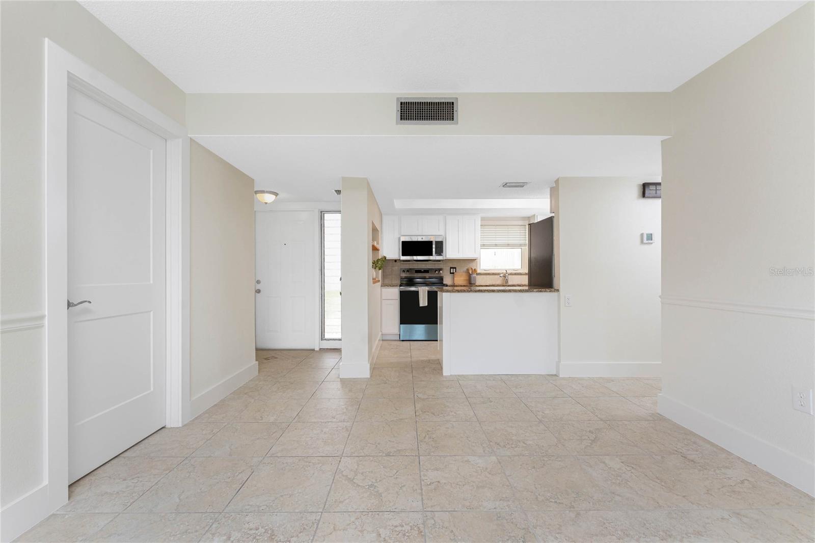 Image 4 of 73 For 1080 Bal Harbor Boulevard 1a