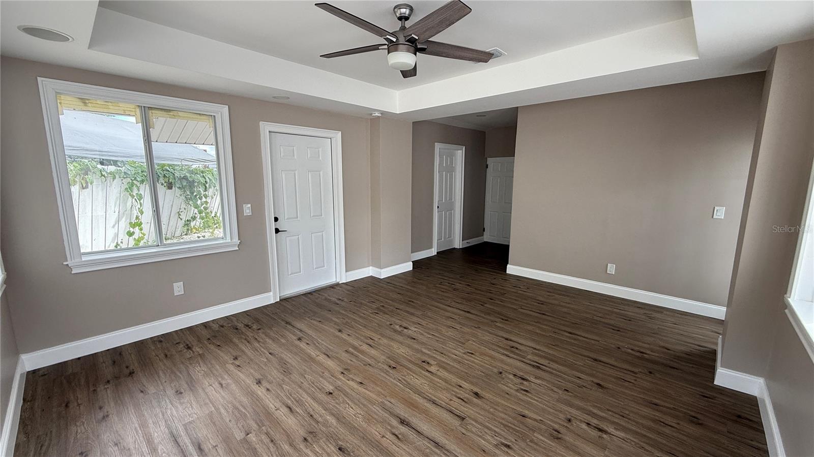 Image 46 of 84 For 3620 Tampa Circle