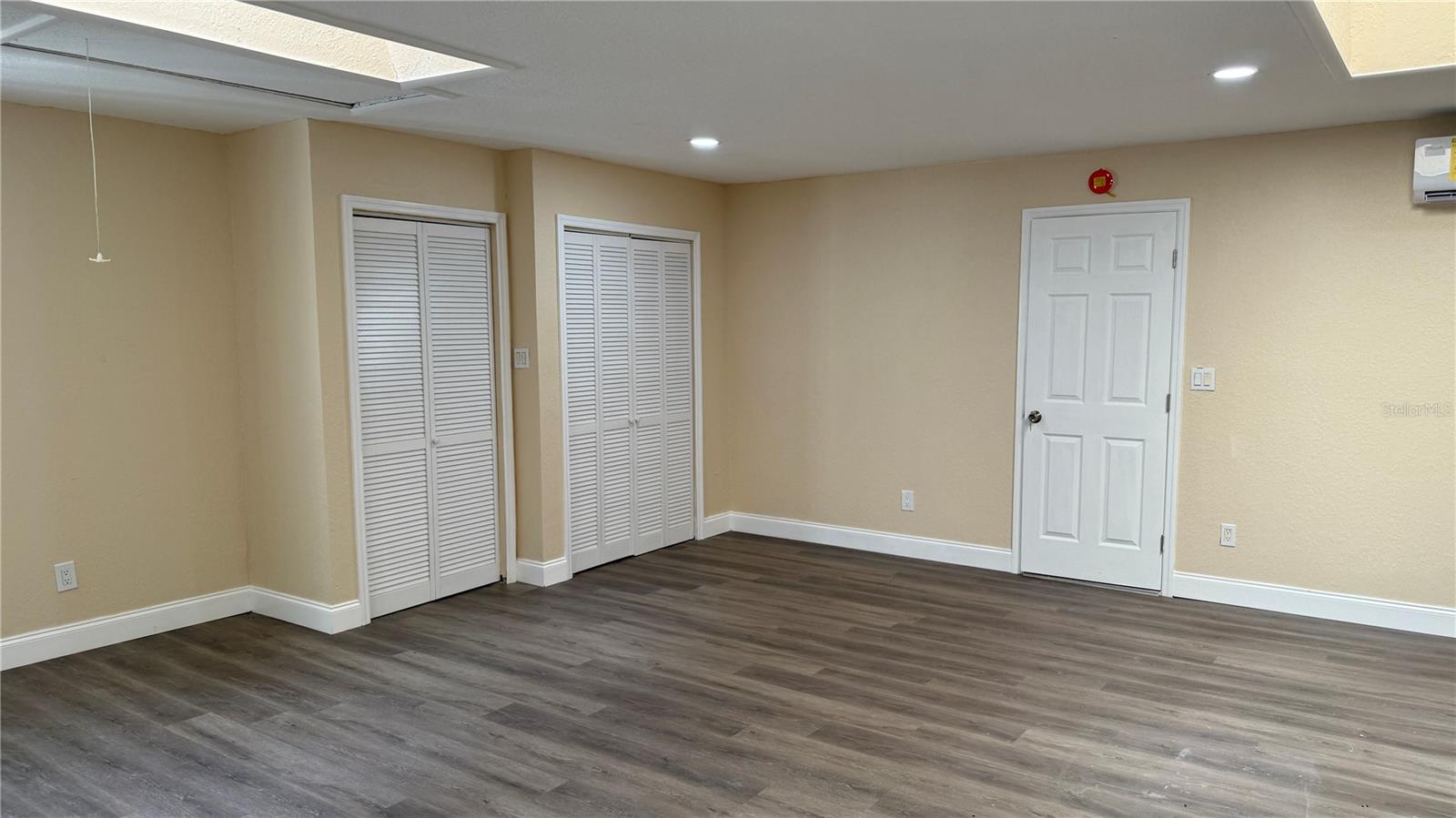 Image 80 of 84 For 3620 Tampa Circle