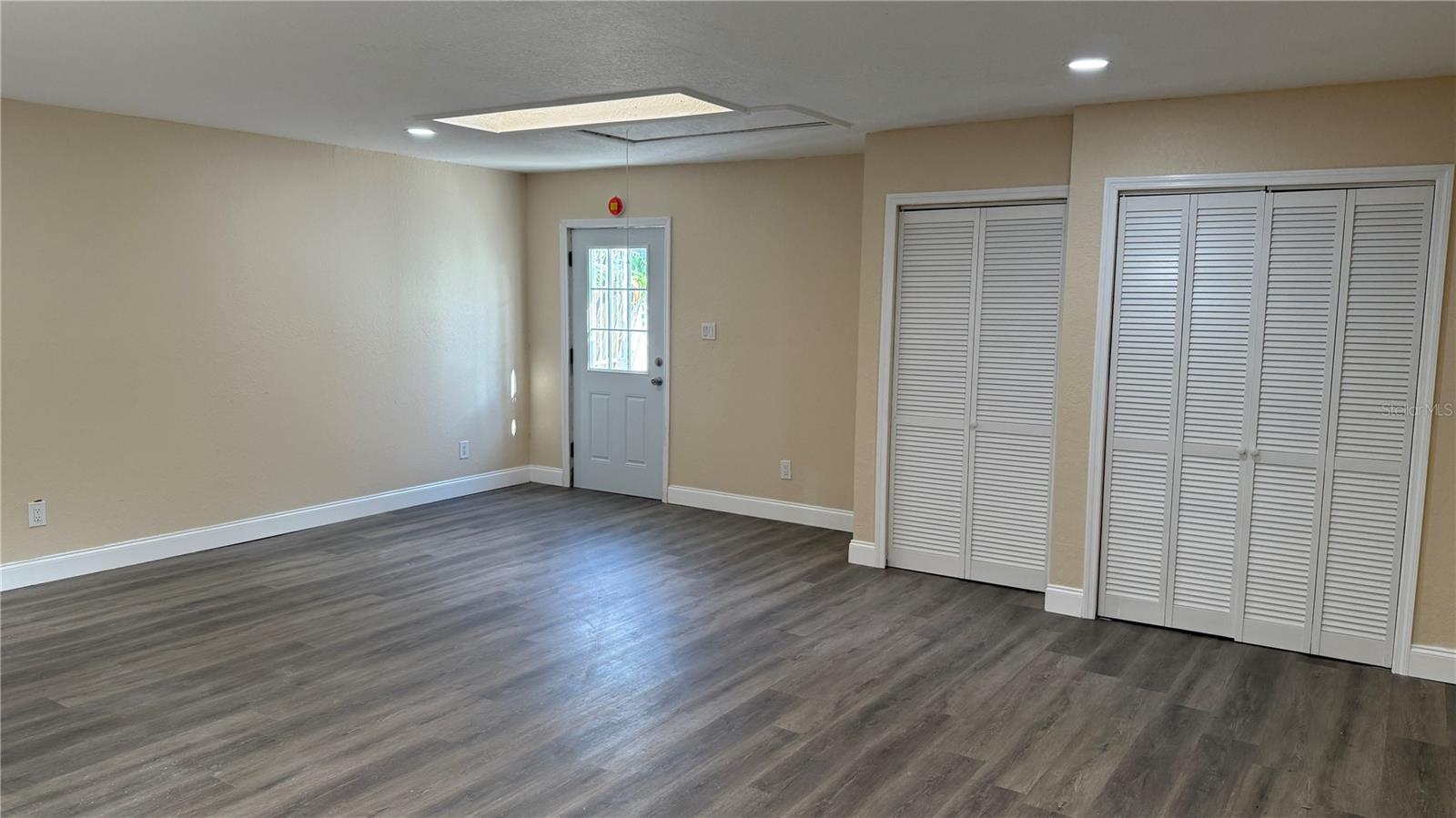 Image 85 of 96 For 3620 Tampa Circle