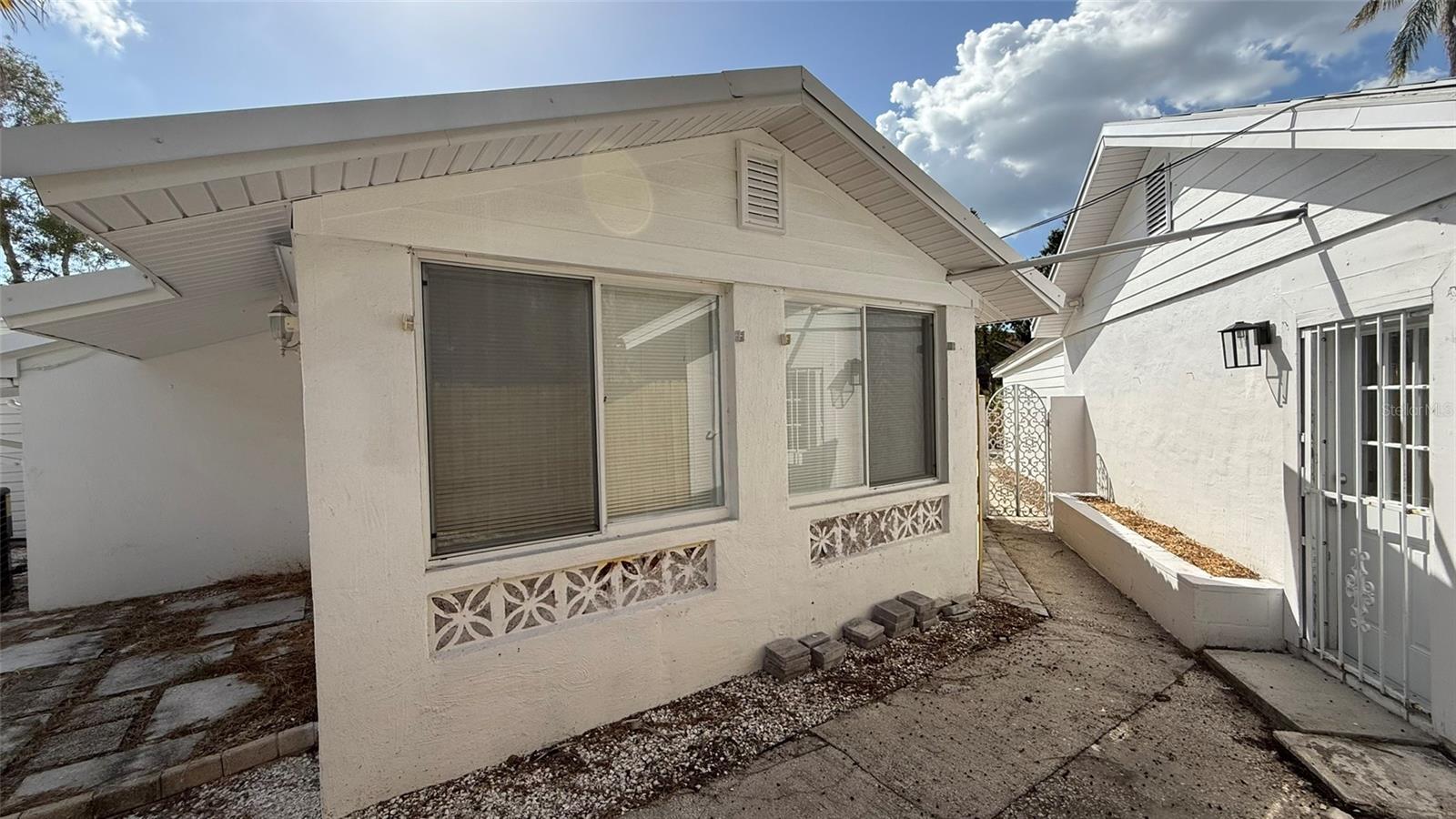 Image 93 of 96 For 3620 Tampa Circle
