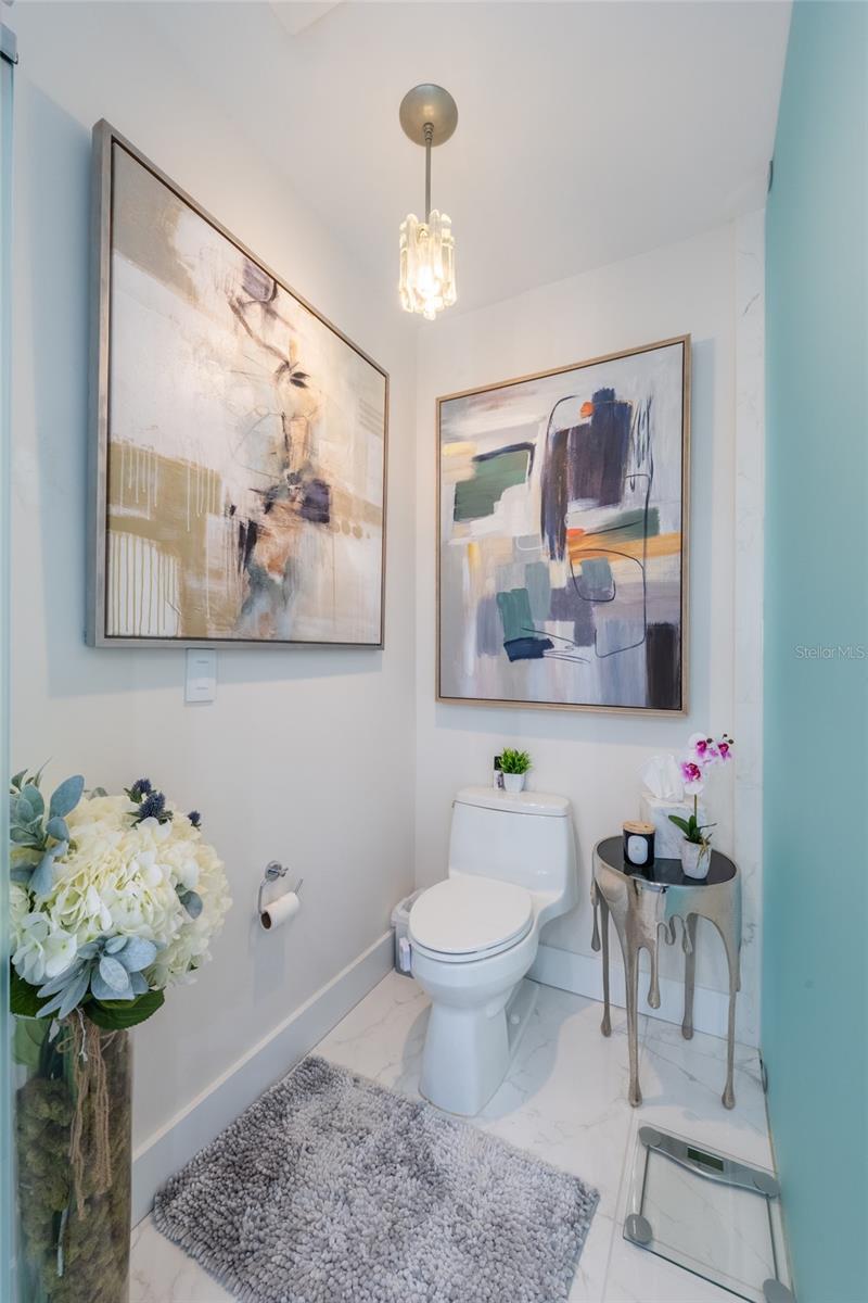Image 33 of 80 For 1155 Gulfstream Avenue 1607