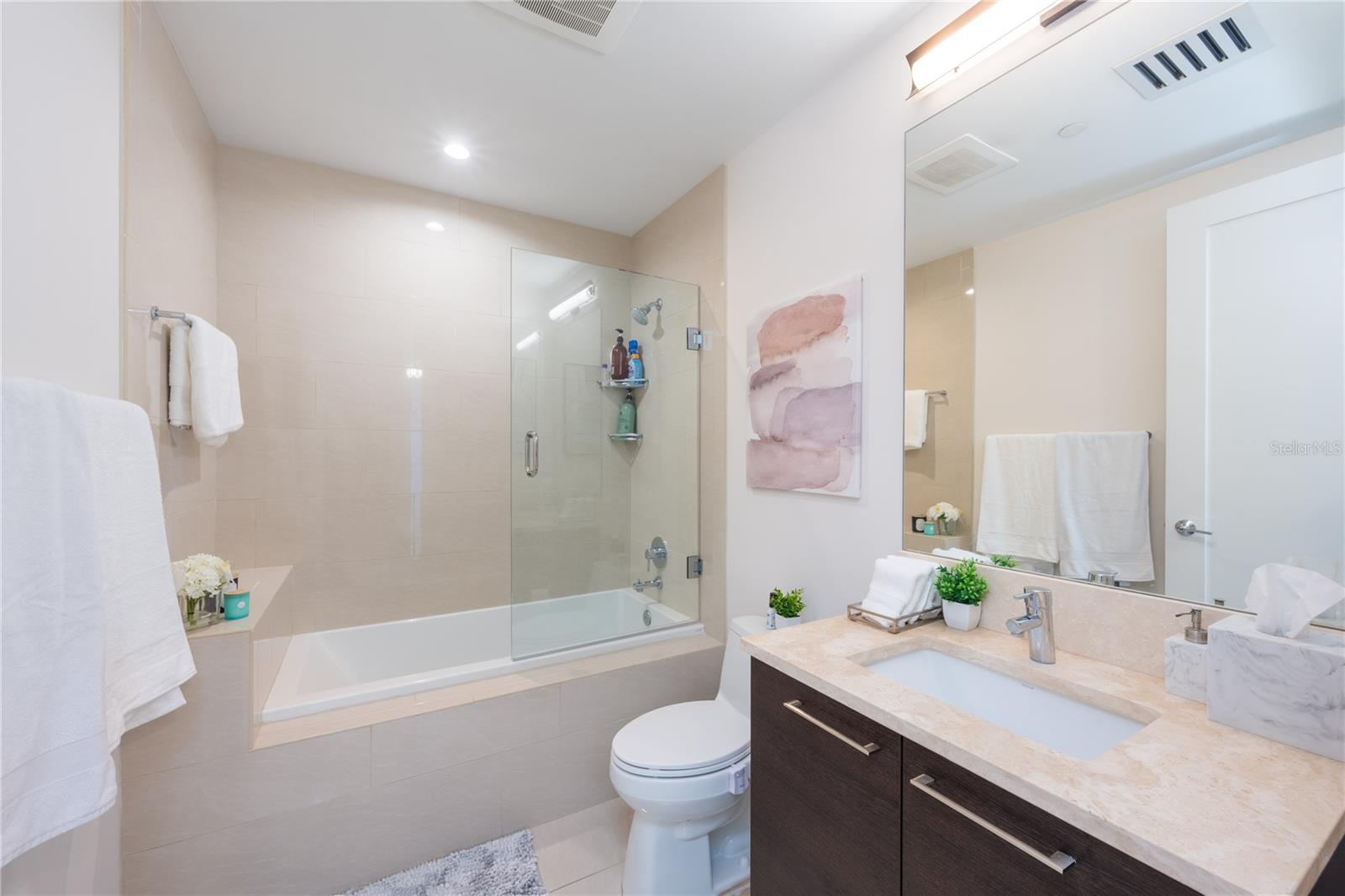 Image 40 of 80 For 1155 Gulfstream Avenue 1607