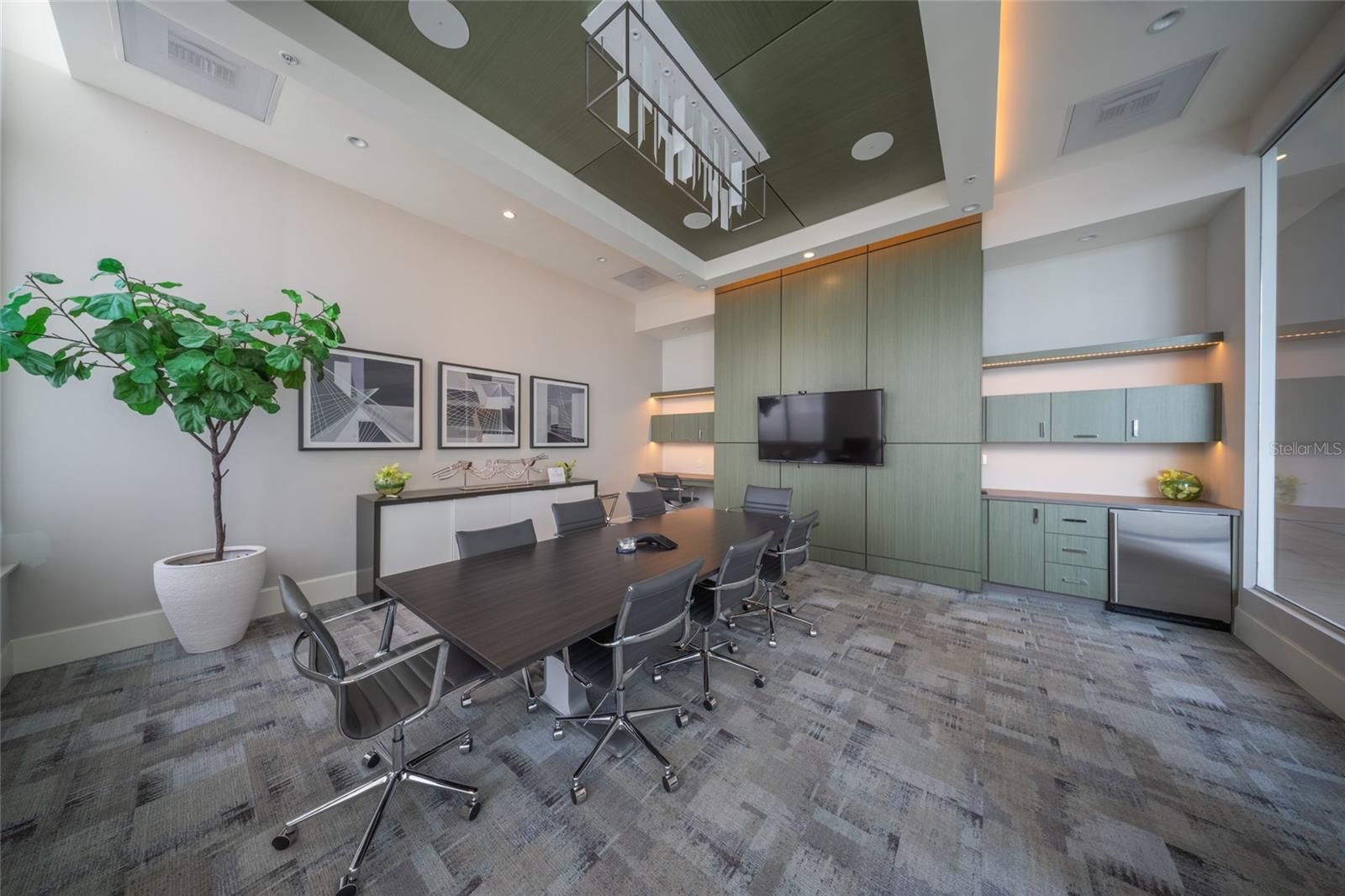 Image 59 of 80 For 1155 Gulfstream Avenue 1607