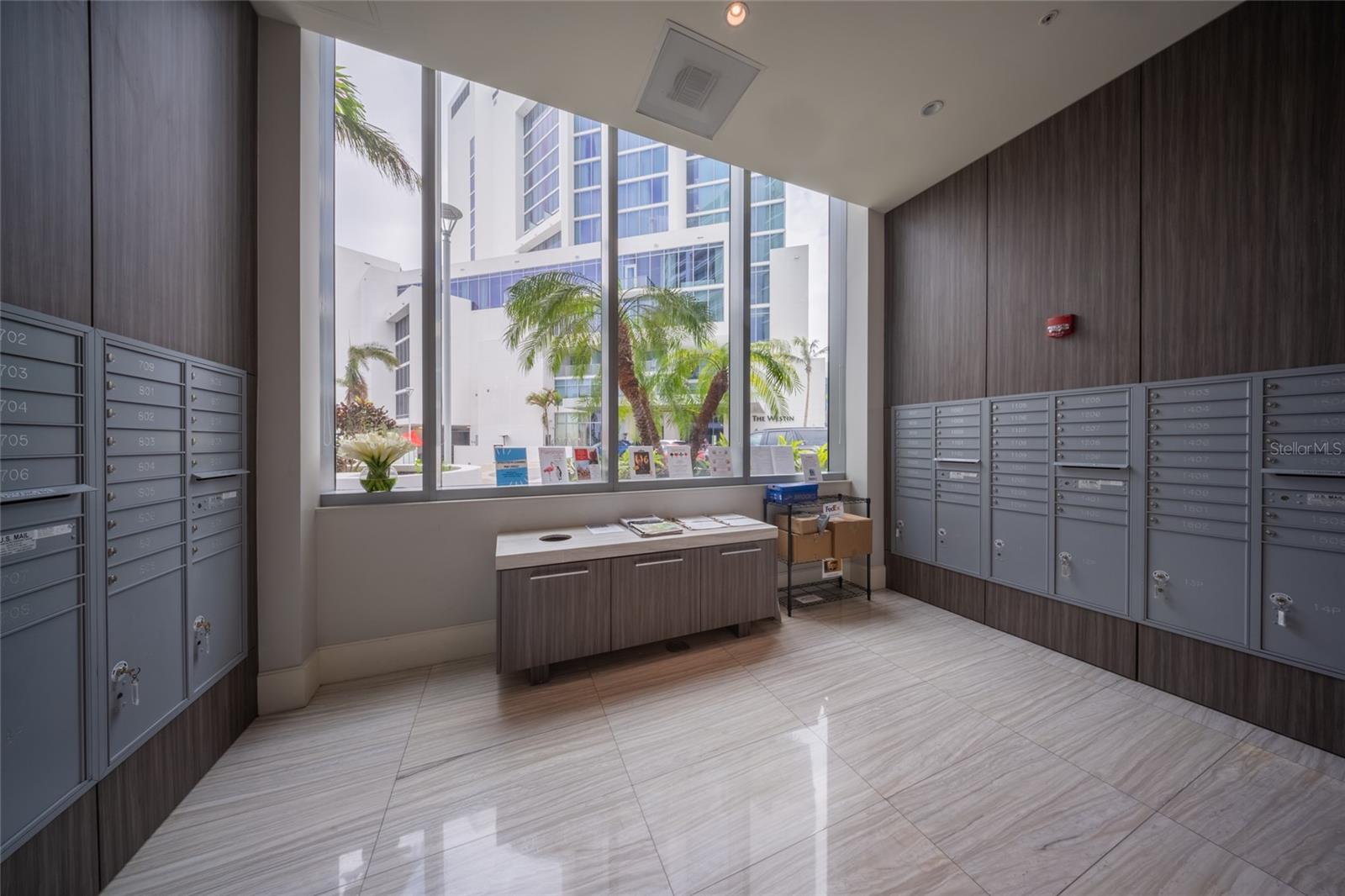 Image 60 of 80 For 1155 Gulfstream Avenue 1607