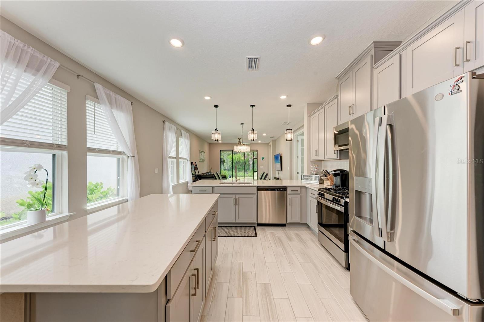 Image 11 of 50 For 15113 Shady Palms Lane