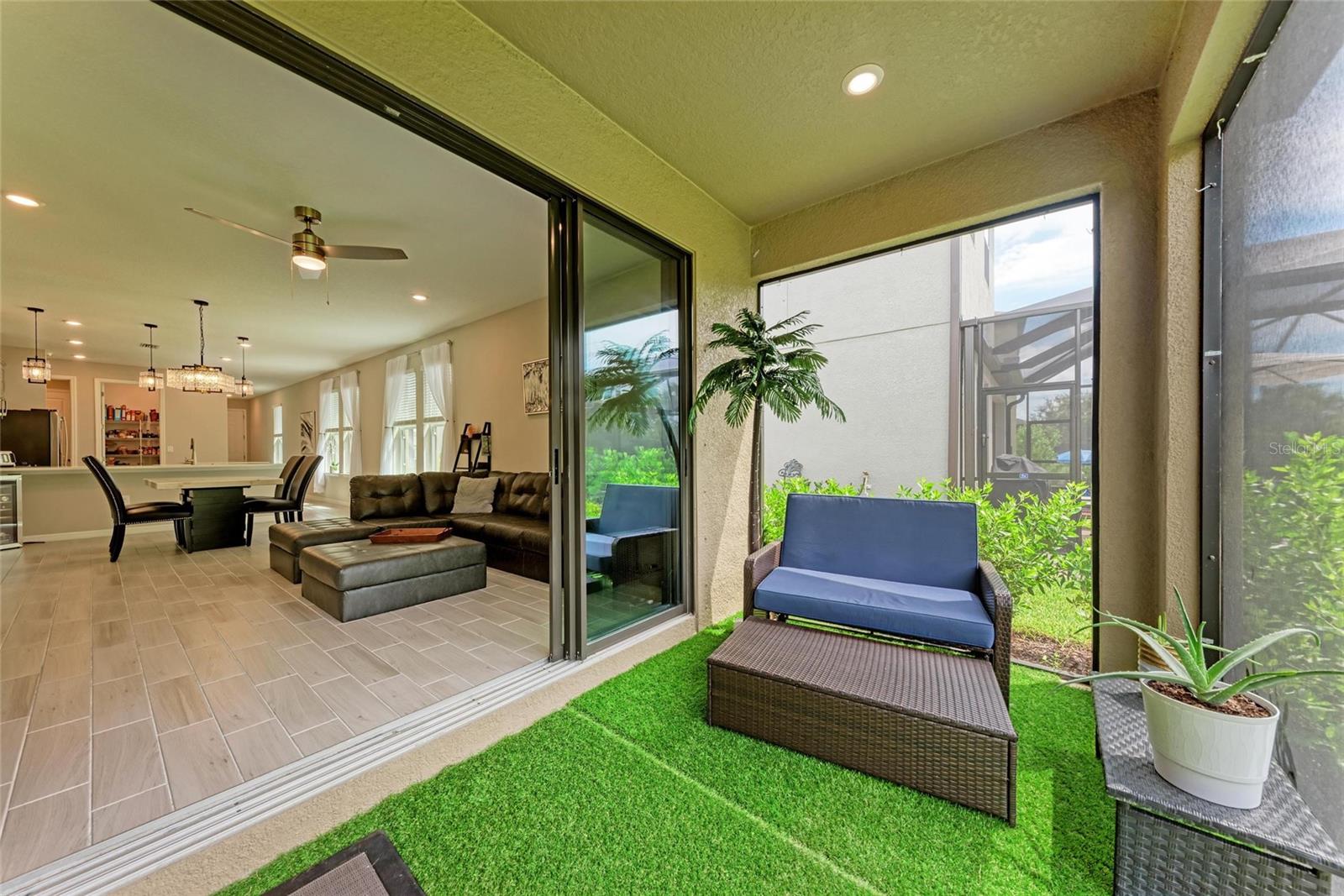 Image 33 of 50 For 15113 Shady Palms Lane