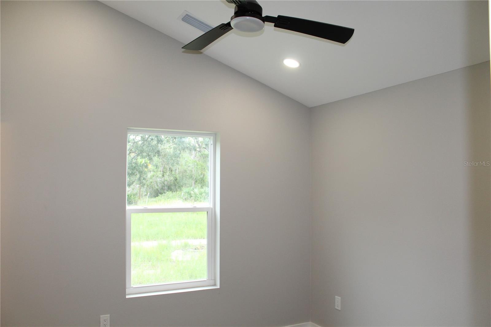 Image 13 of 21 For 14451 Manatee Road