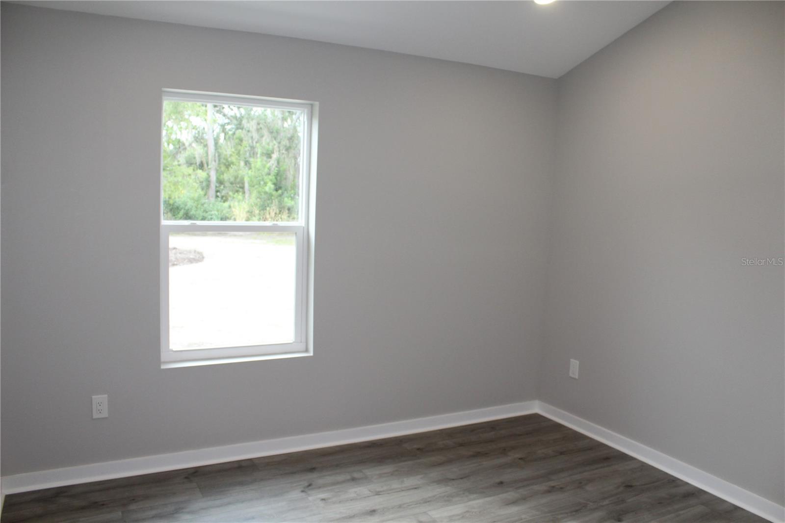 Image 16 of 21 For 14451 Manatee Road
