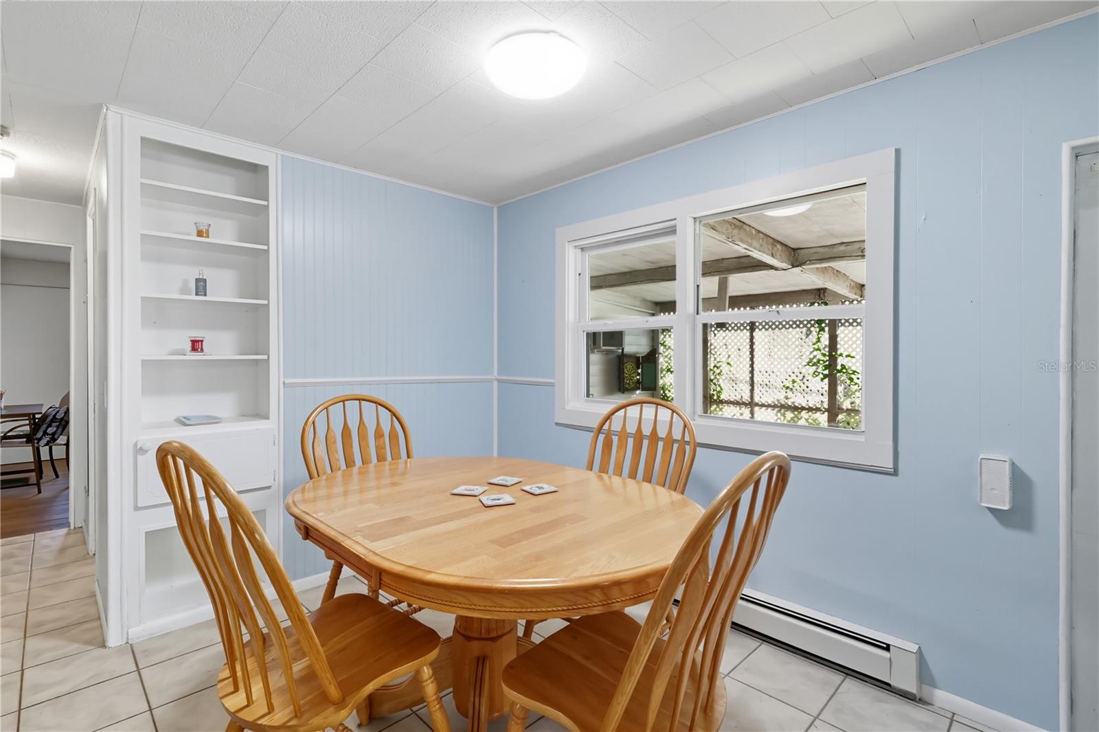 Image 6 of 20 For 111 48th Avenue Terrace W