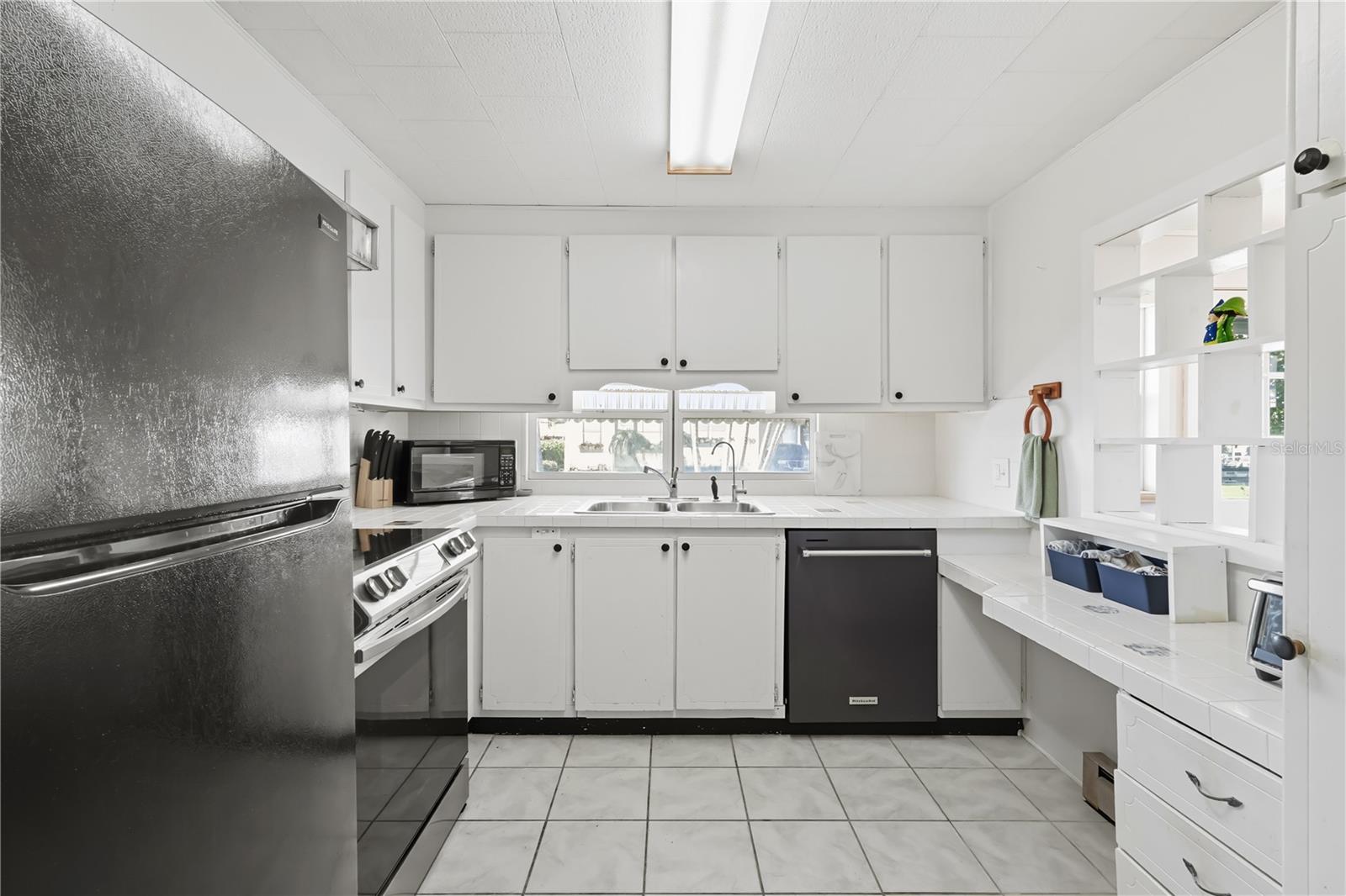 Image 8 of 20 For 111 48th Avenue Terrace W