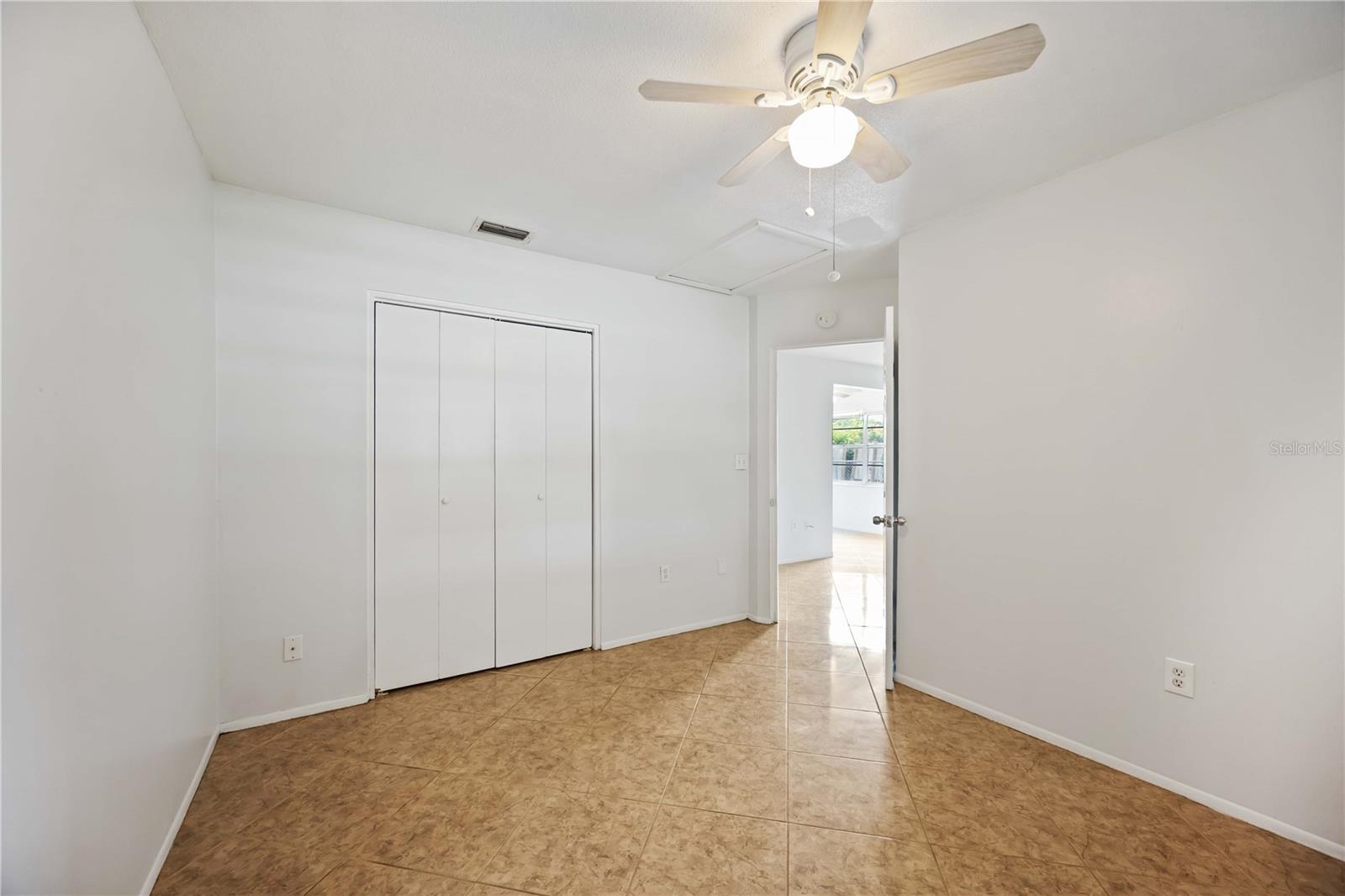 Image 13 of 33 For 4727 34th Street W