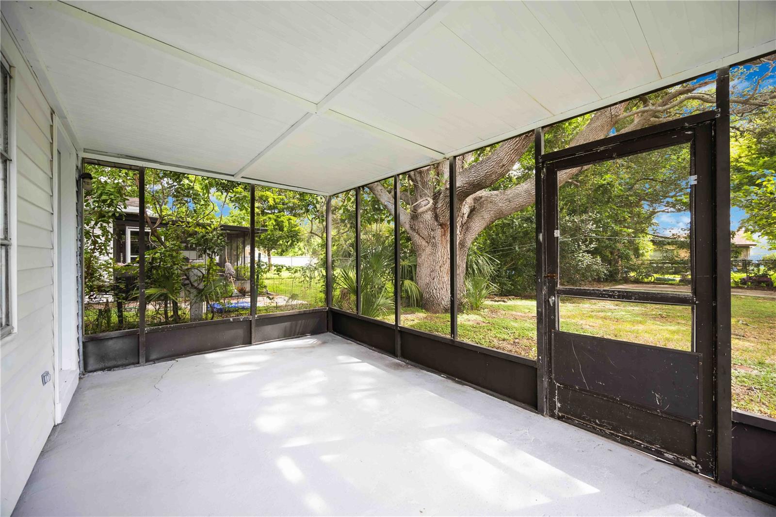 Image 29 of 33 For 4727 34th Street W