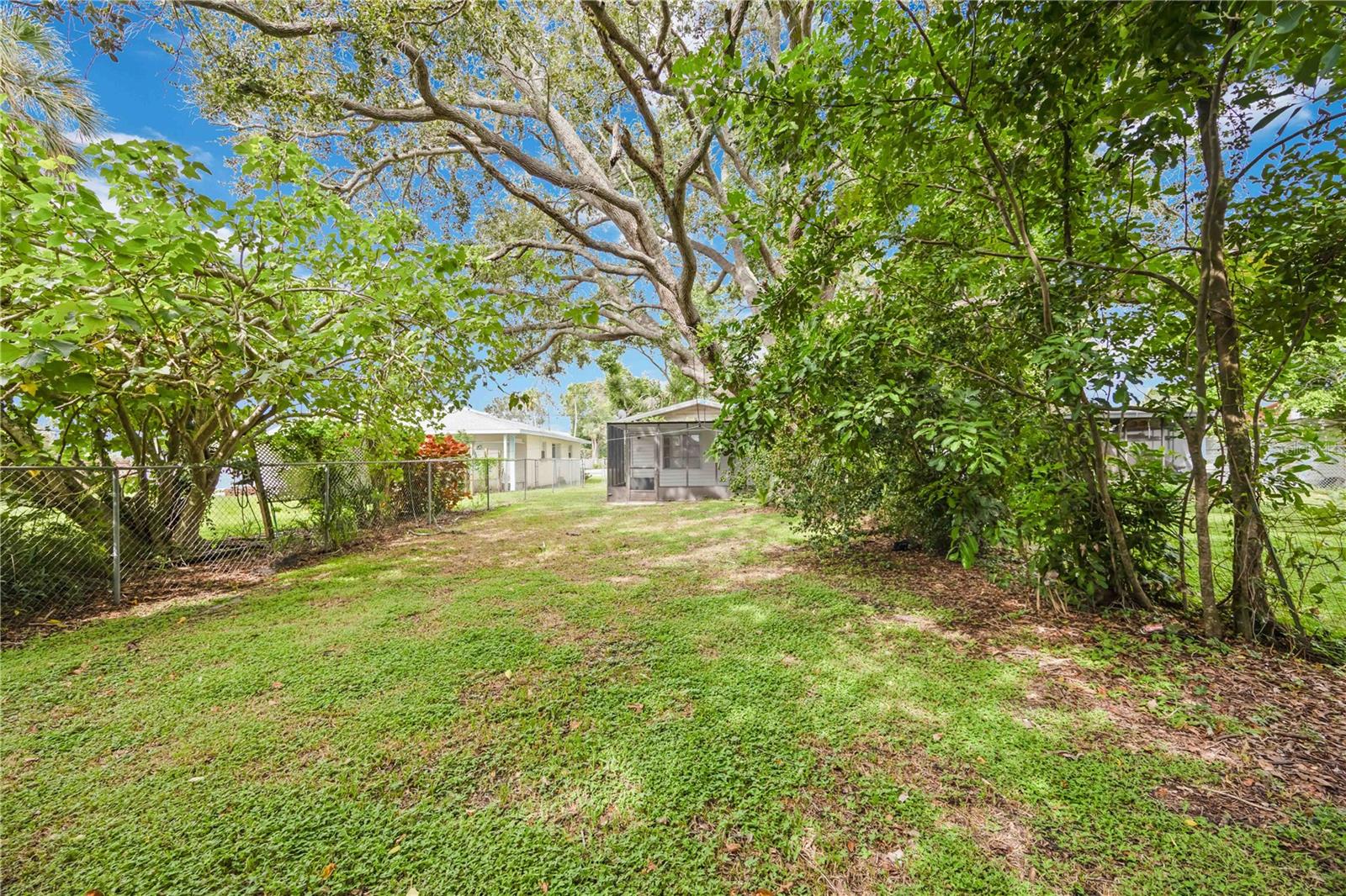 Image 32 of 33 For 4727 34th Street W
