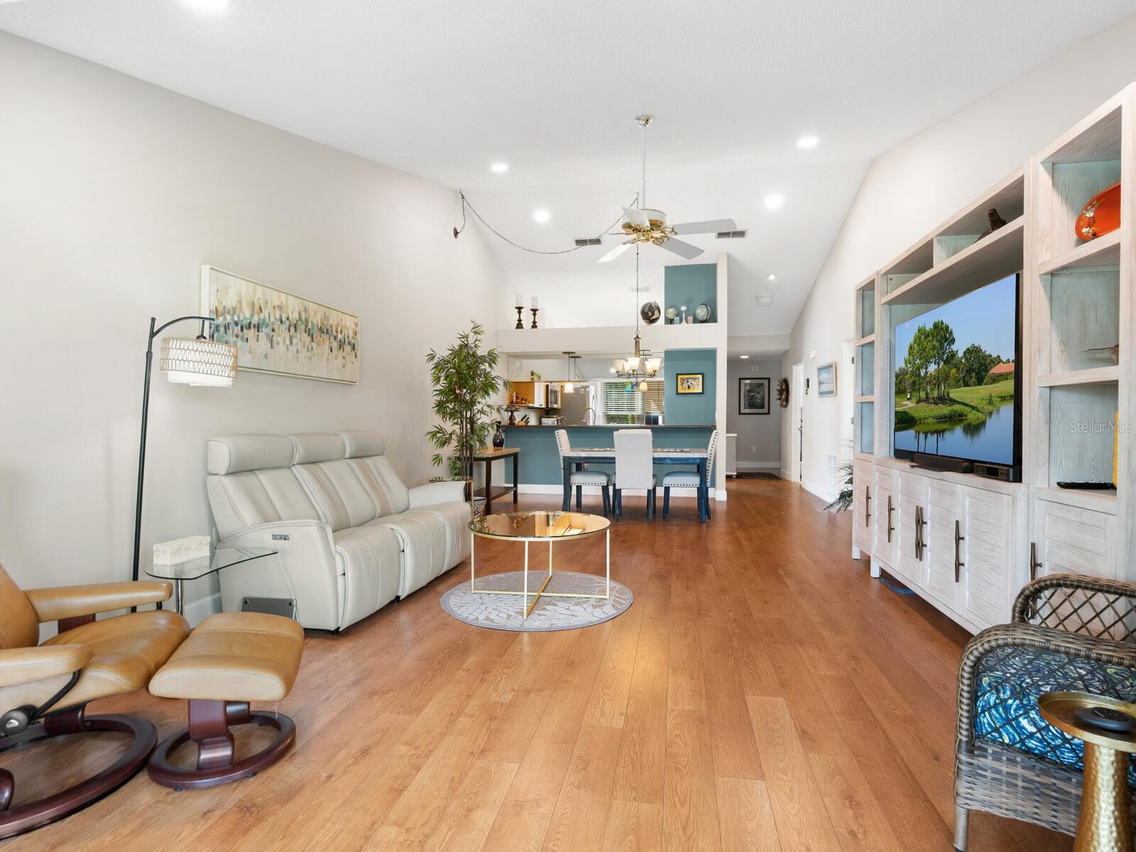 Image 13 of 73 For 6103 Clubside Drive 6103