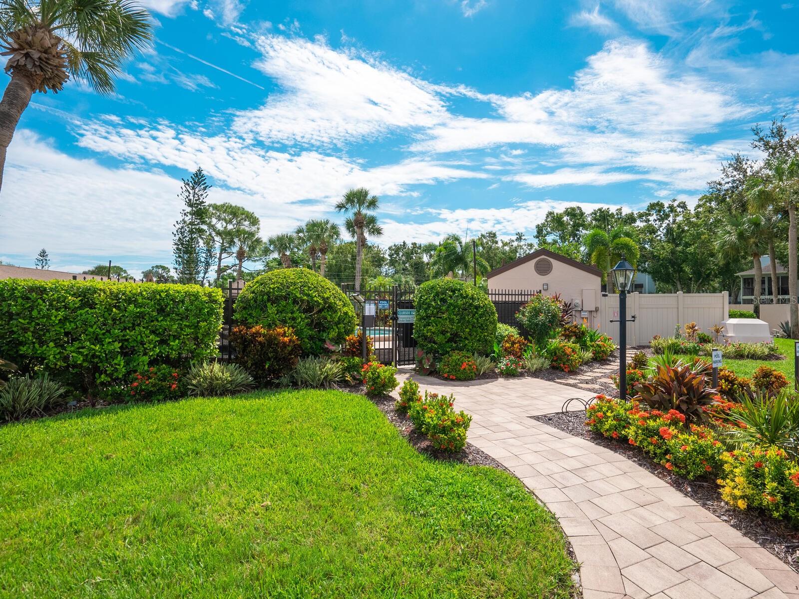 Image 37 of 73 For 6103 Clubside Drive 6103