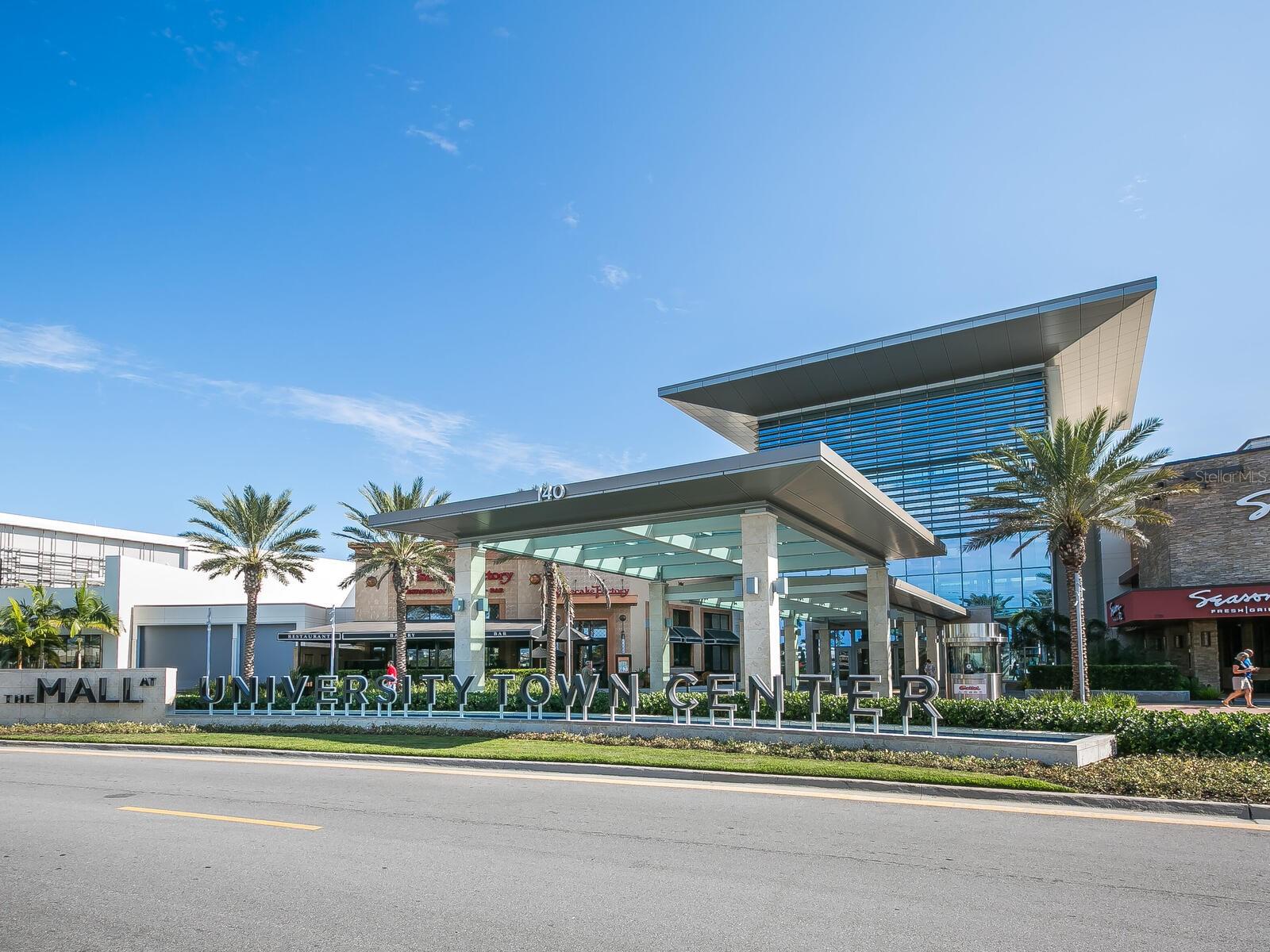 Image 60 of 73 For 6103 Clubside Drive 6103