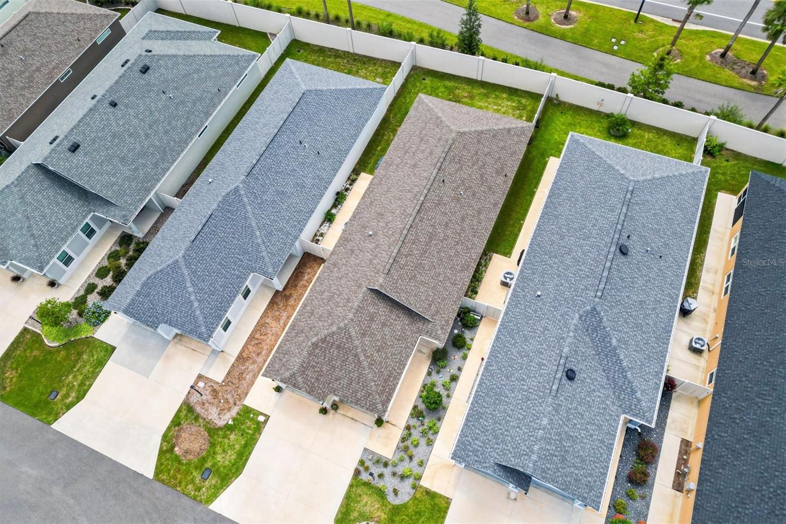 Image 22 of 32 For 1698 Will Lane