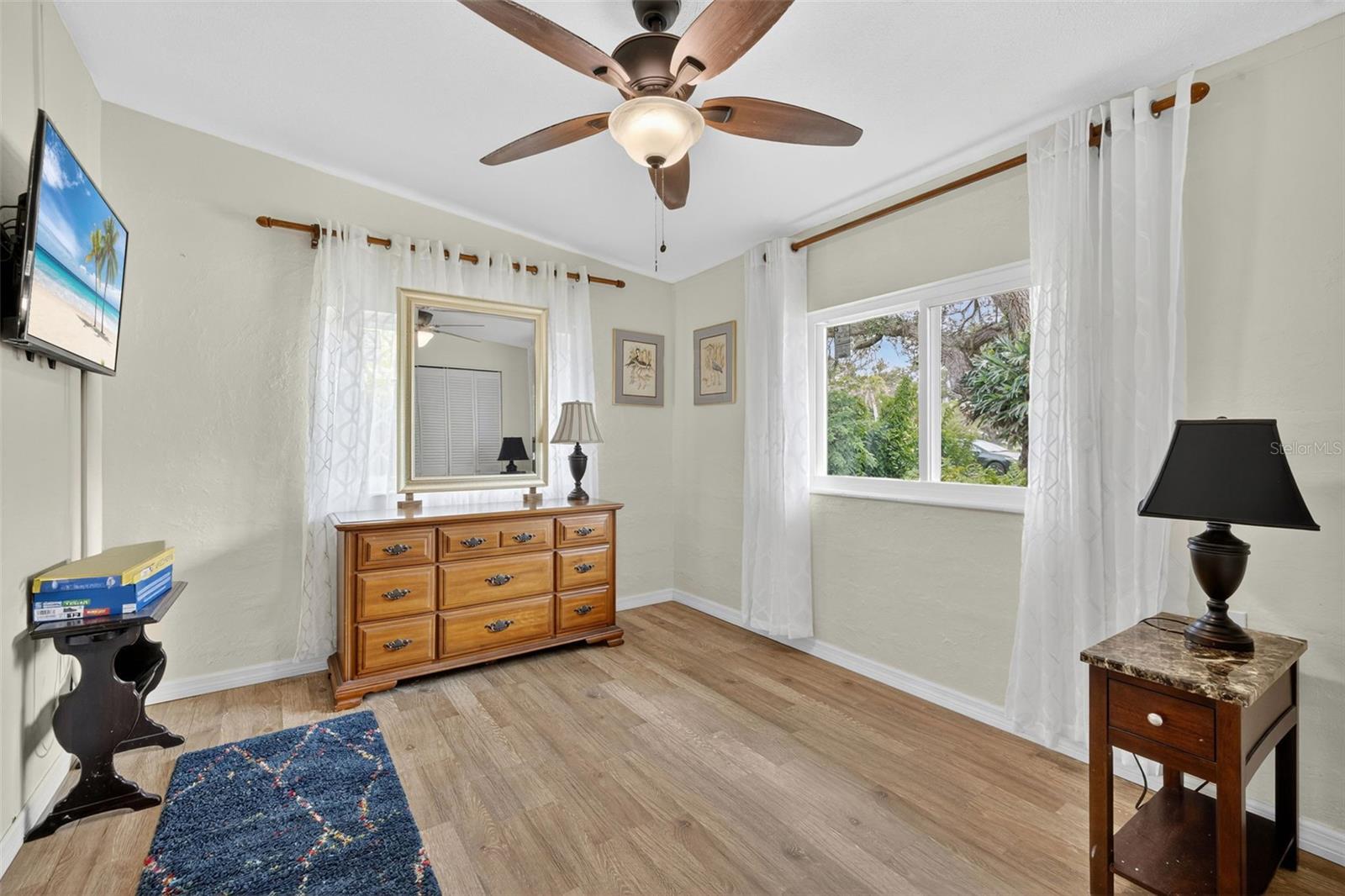 Image 16 of 25 For 332 Langsner Street