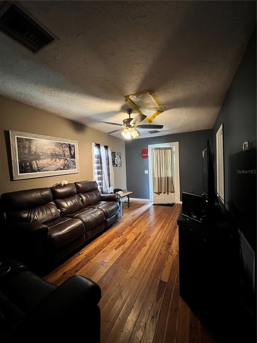 Image 11 of 18 For 4223 Sawyer Road