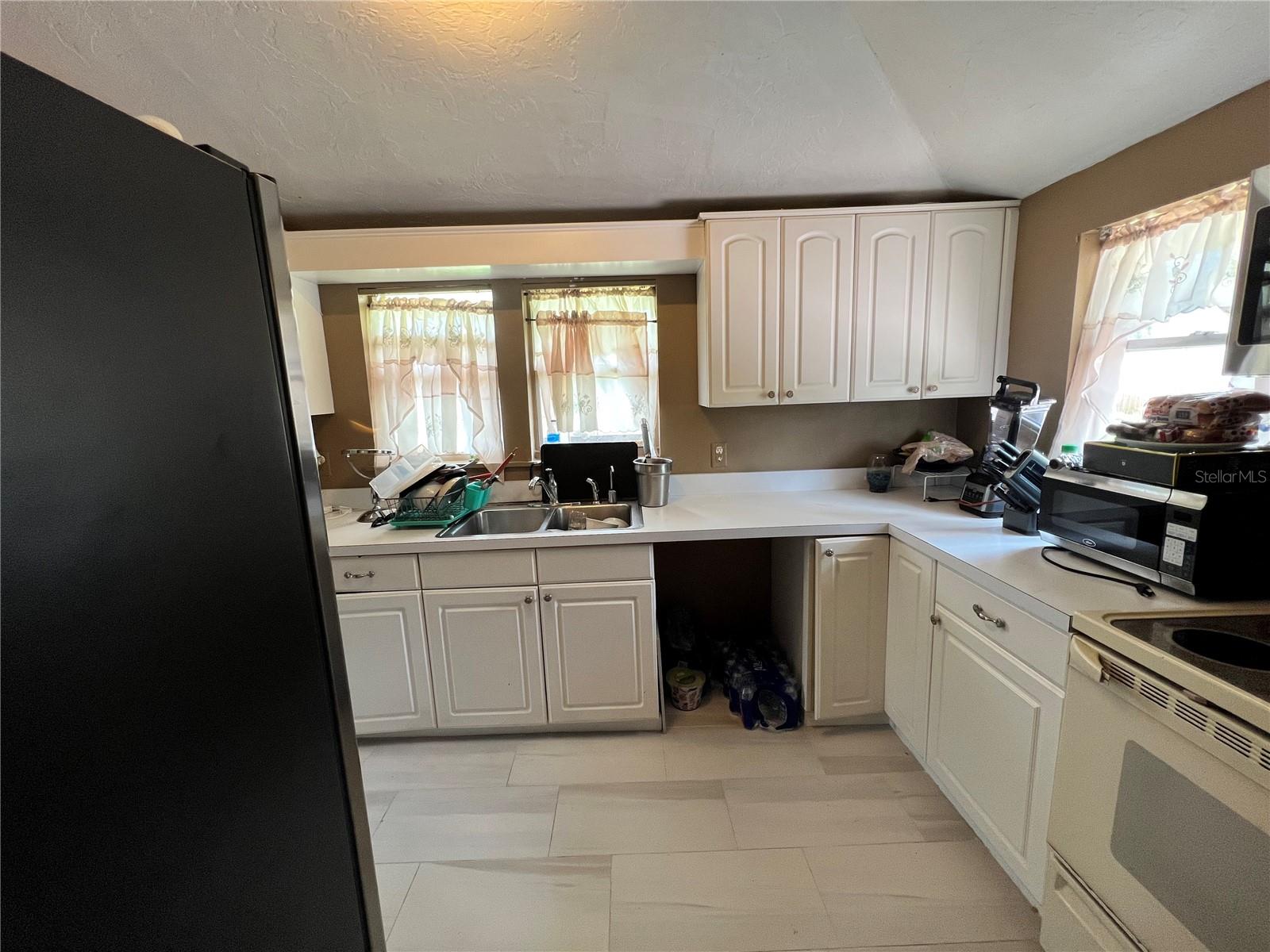 Image 14 of 18 For 4223 Sawyer Road