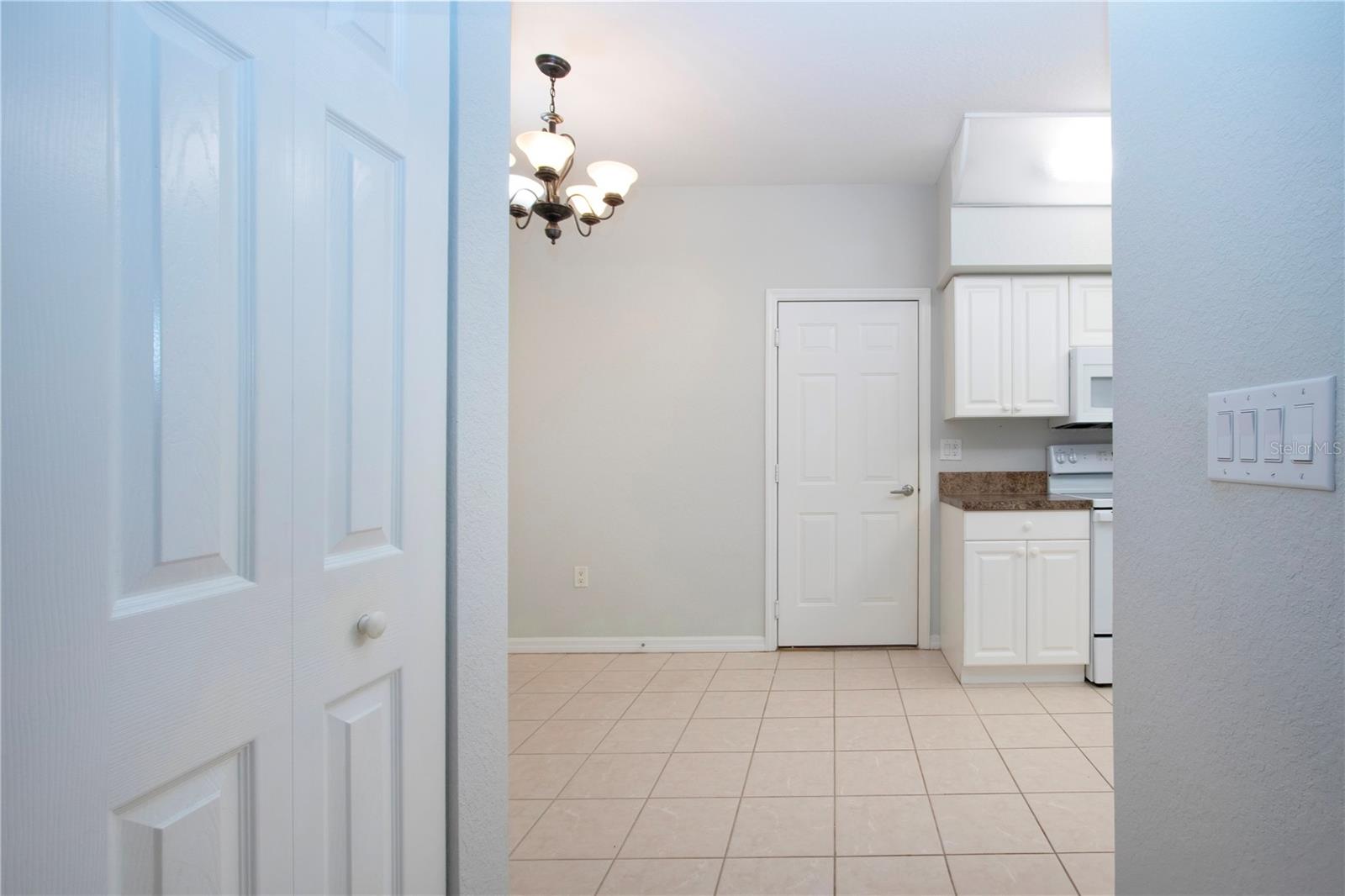 Image 20 of 71 For 6426 Bay Cedar Lane 101