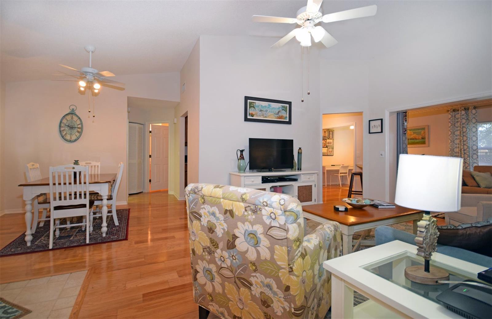 Image 13 of 31 For 231 Southampton Lane 277