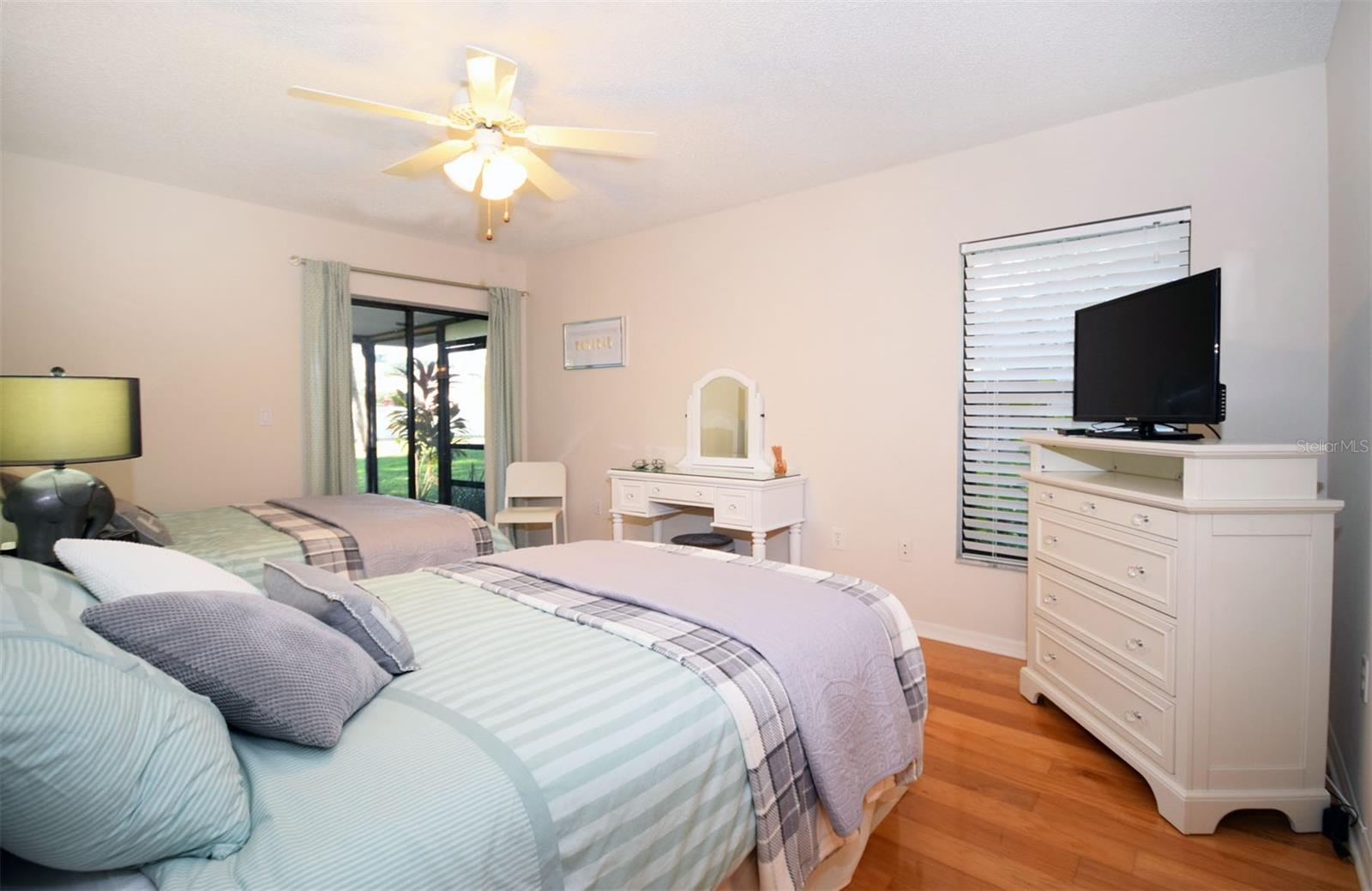 Image 20 of 31 For 231 Southampton Lane 277