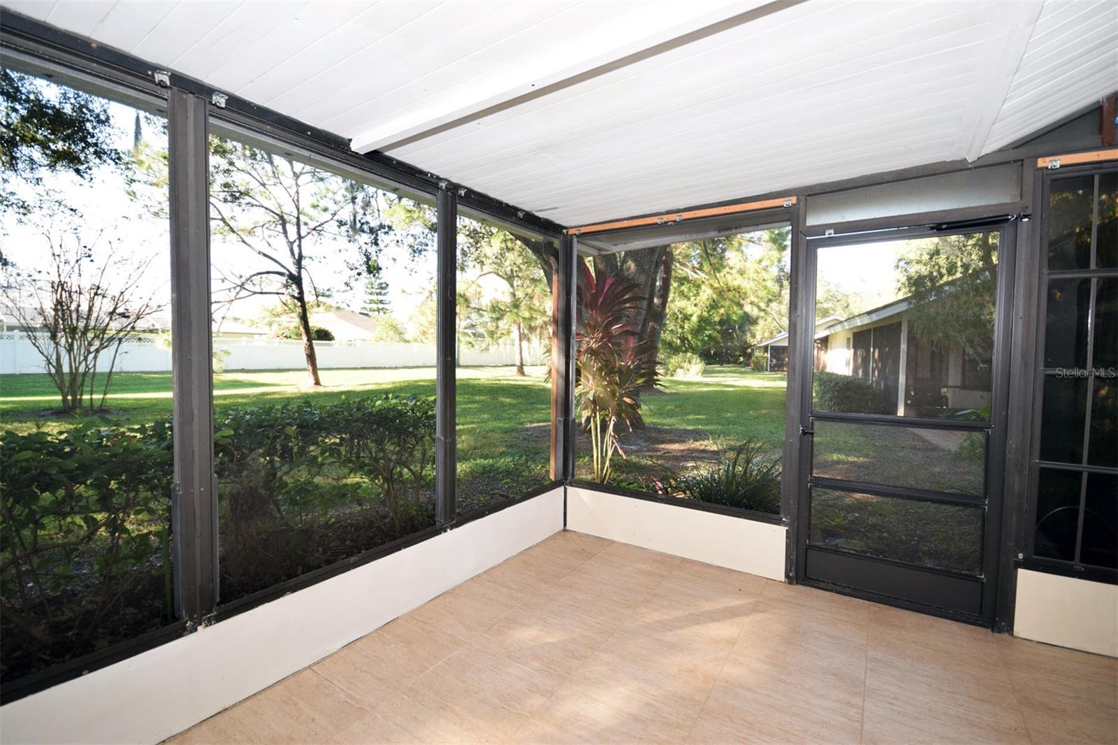 Image 26 of 31 For 231 Southampton Lane 277