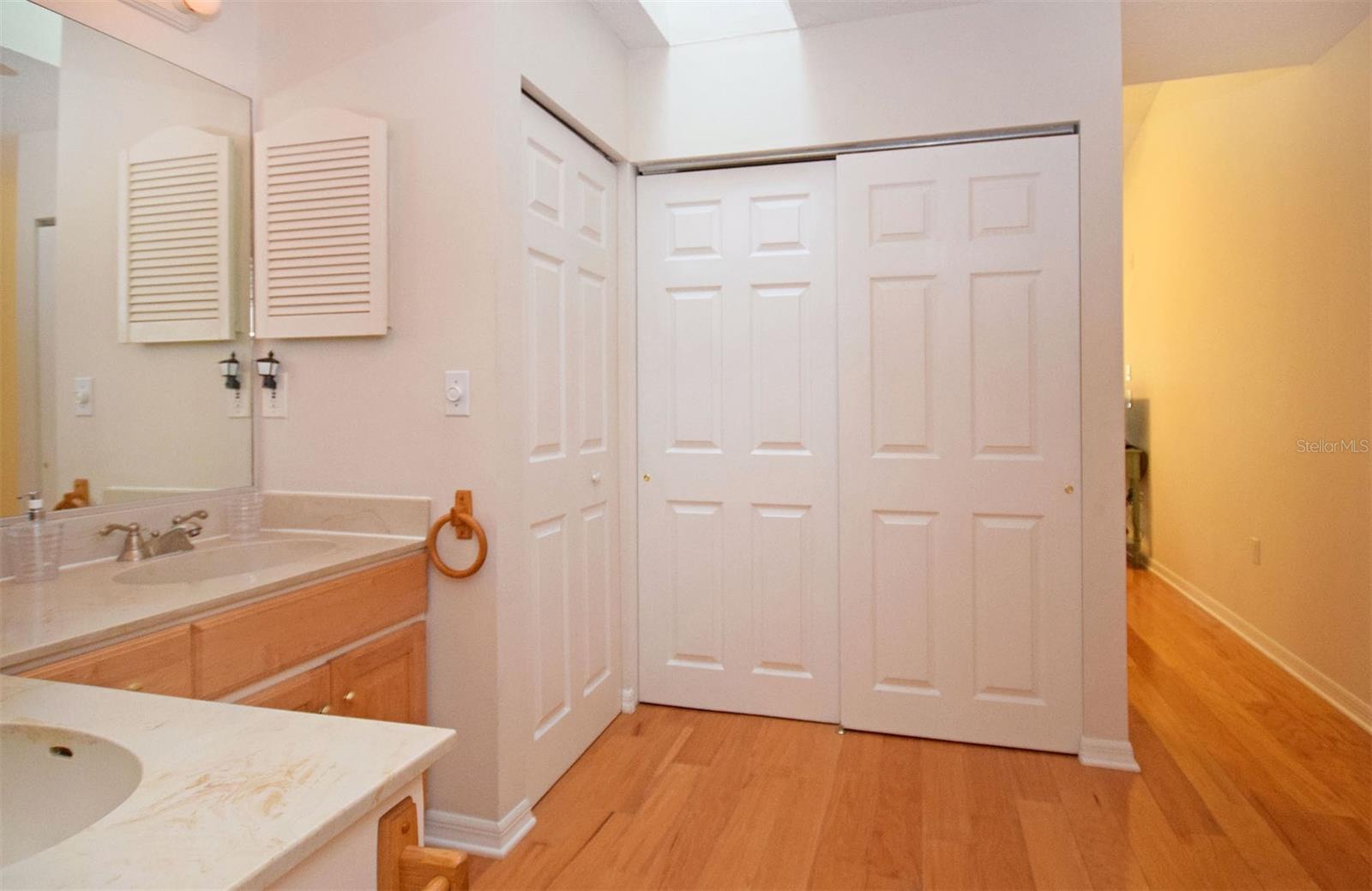 Image 29 of 31 For 231 Southampton Lane 277