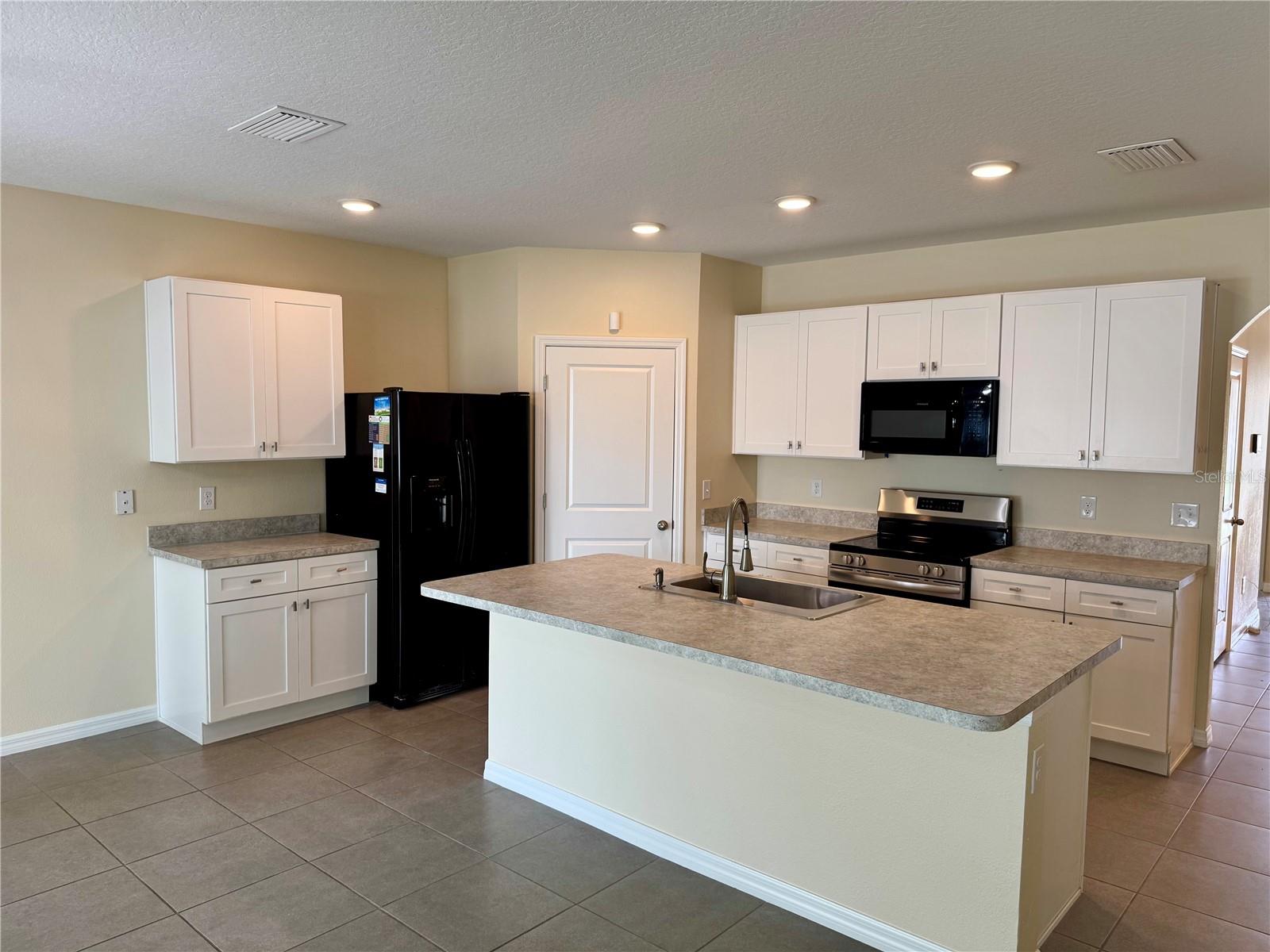 Image 10 of 55 For 2924 46th Avenue