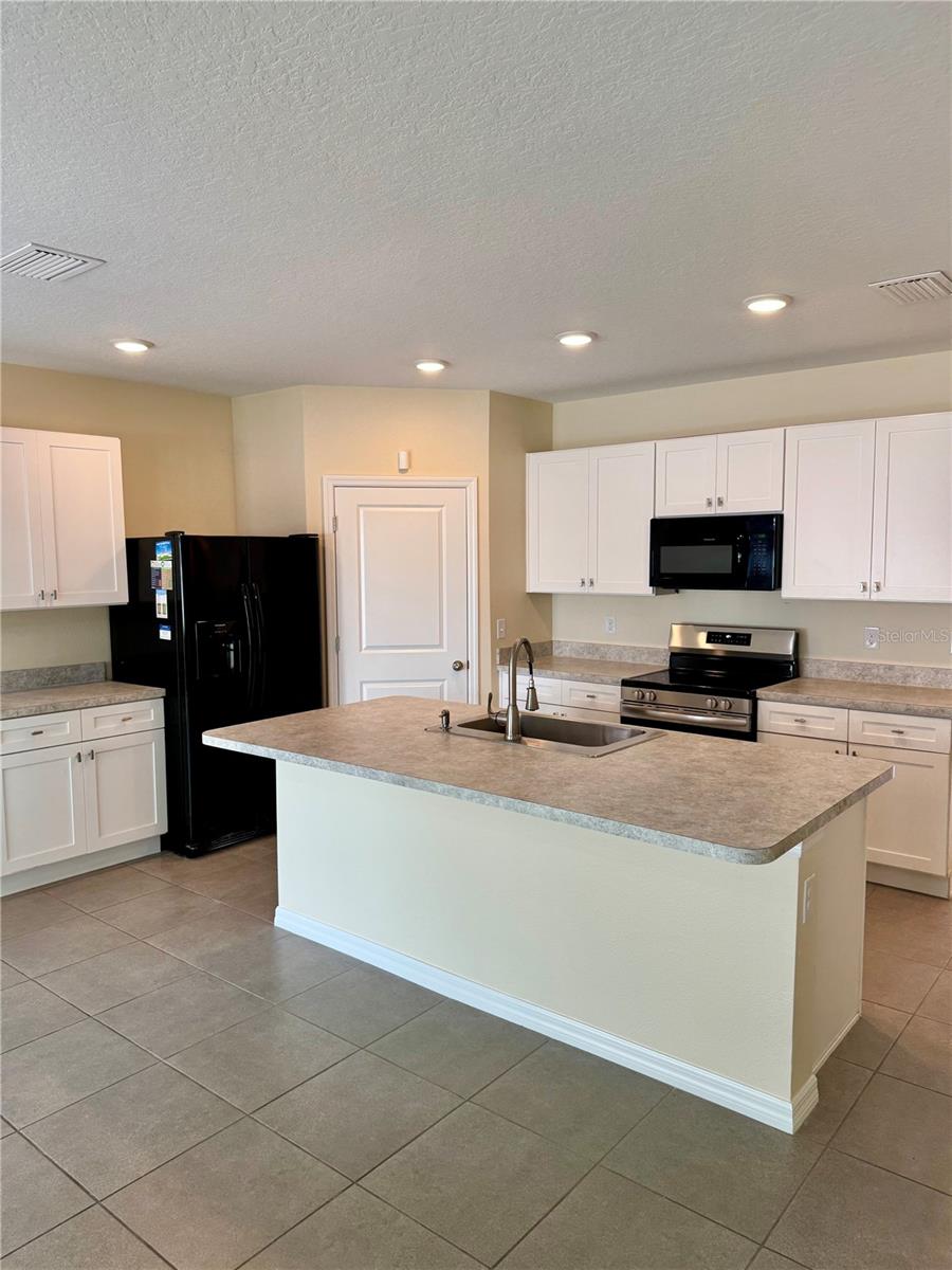 Image 11 of 55 For 2924 46th Avenue