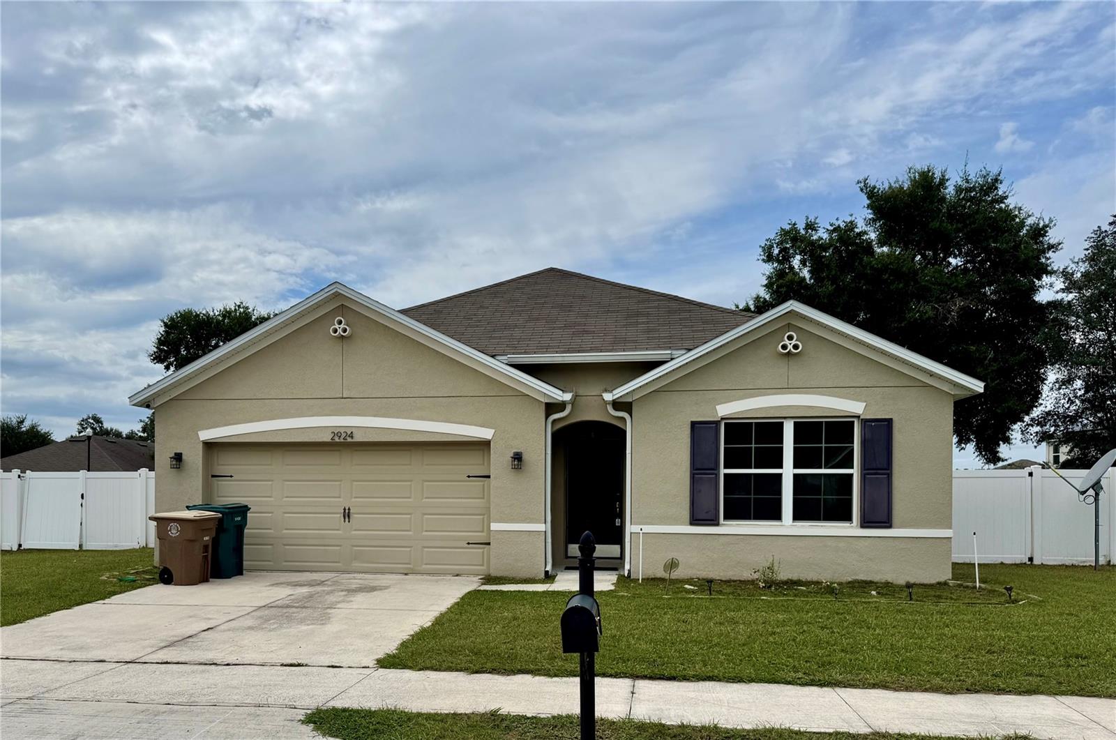 Image 2 of 55 For 2924 46th Avenue