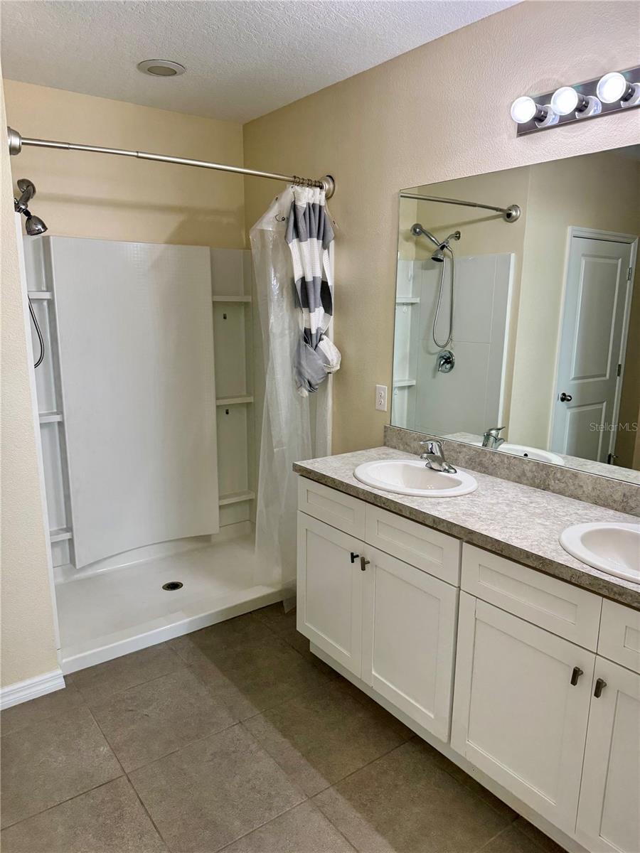 Image 22 of 55 For 2924 46th Avenue