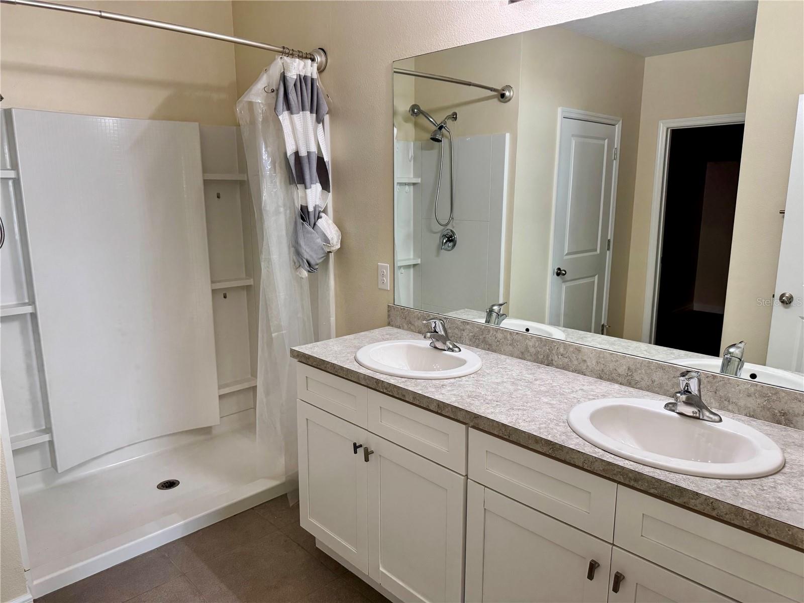 Image 23 of 55 For 2924 46th Avenue