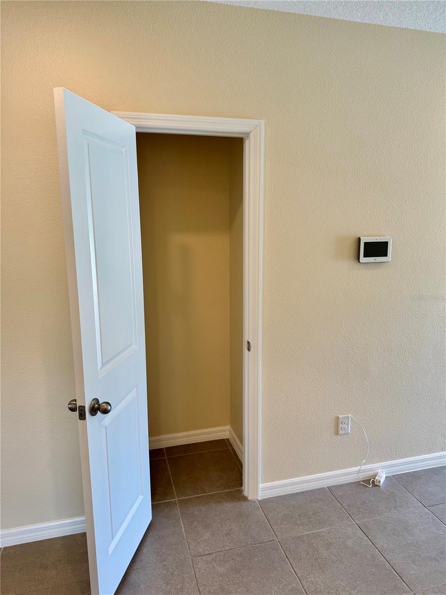 Image 28 of 55 For 2924 46th Avenue