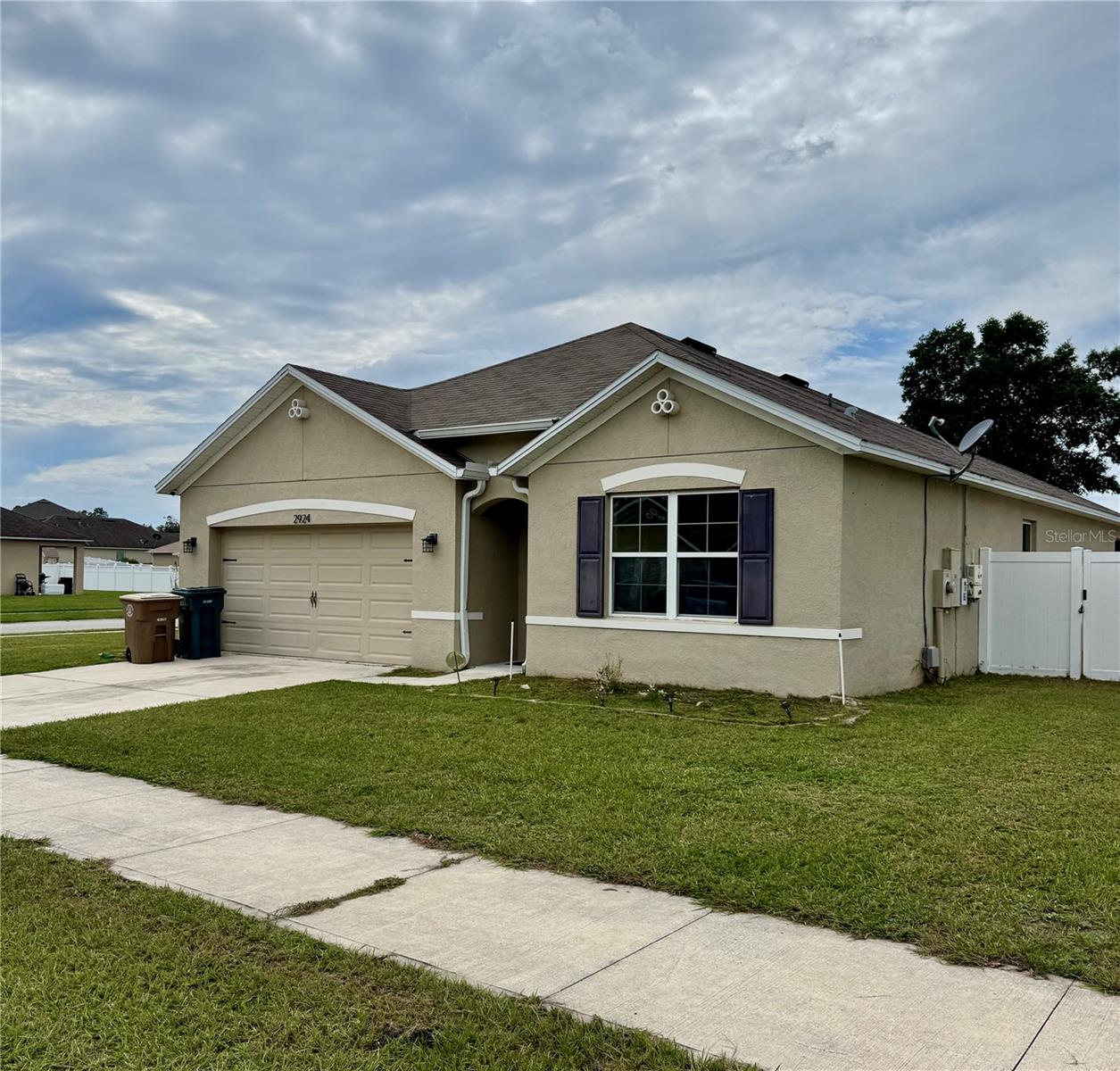 Image 3 of 55 For 2924 46th Avenue